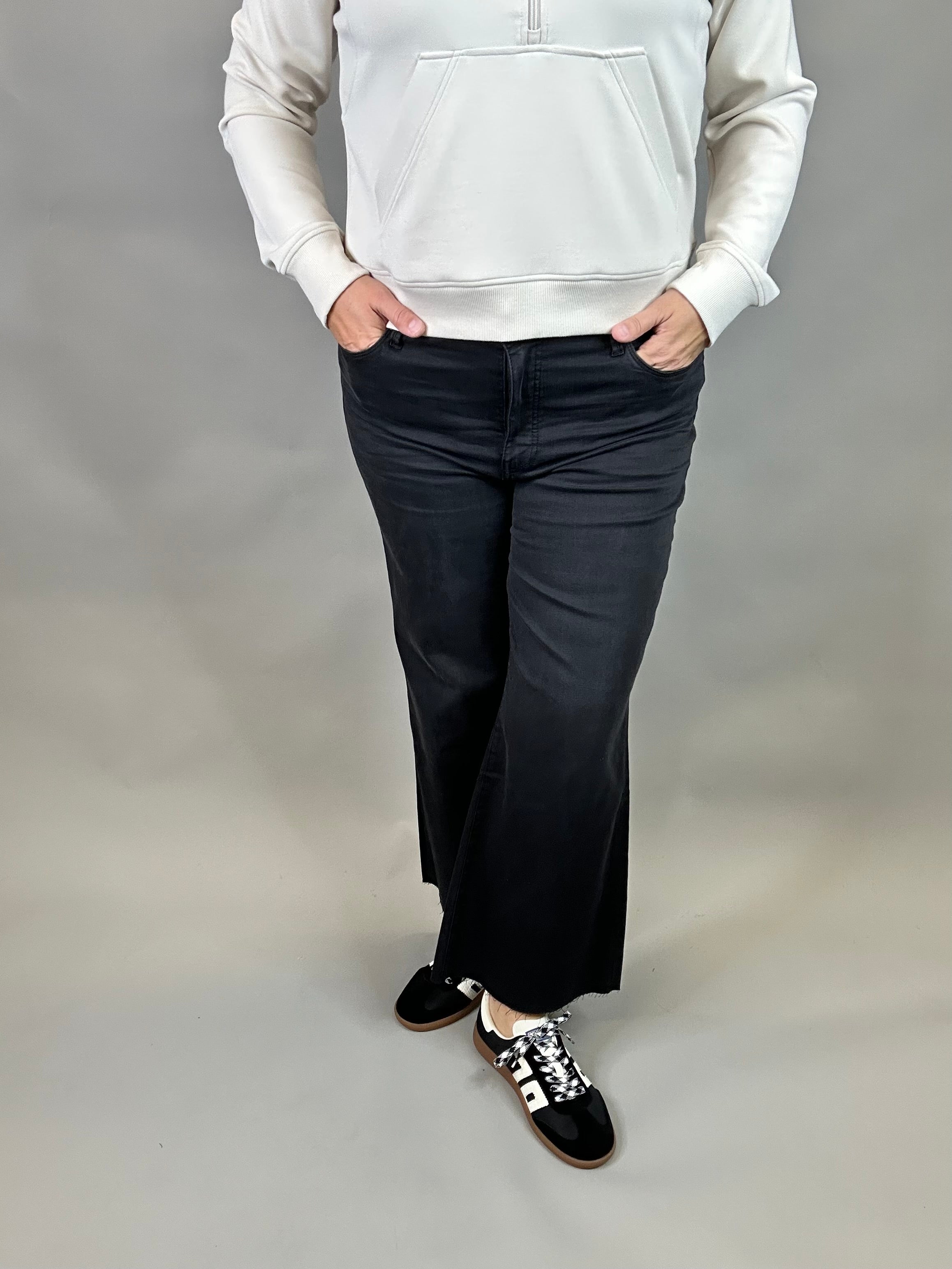 Experiences Black Meg Jeans Bottom- Pants KUT FROM THE KLOTH