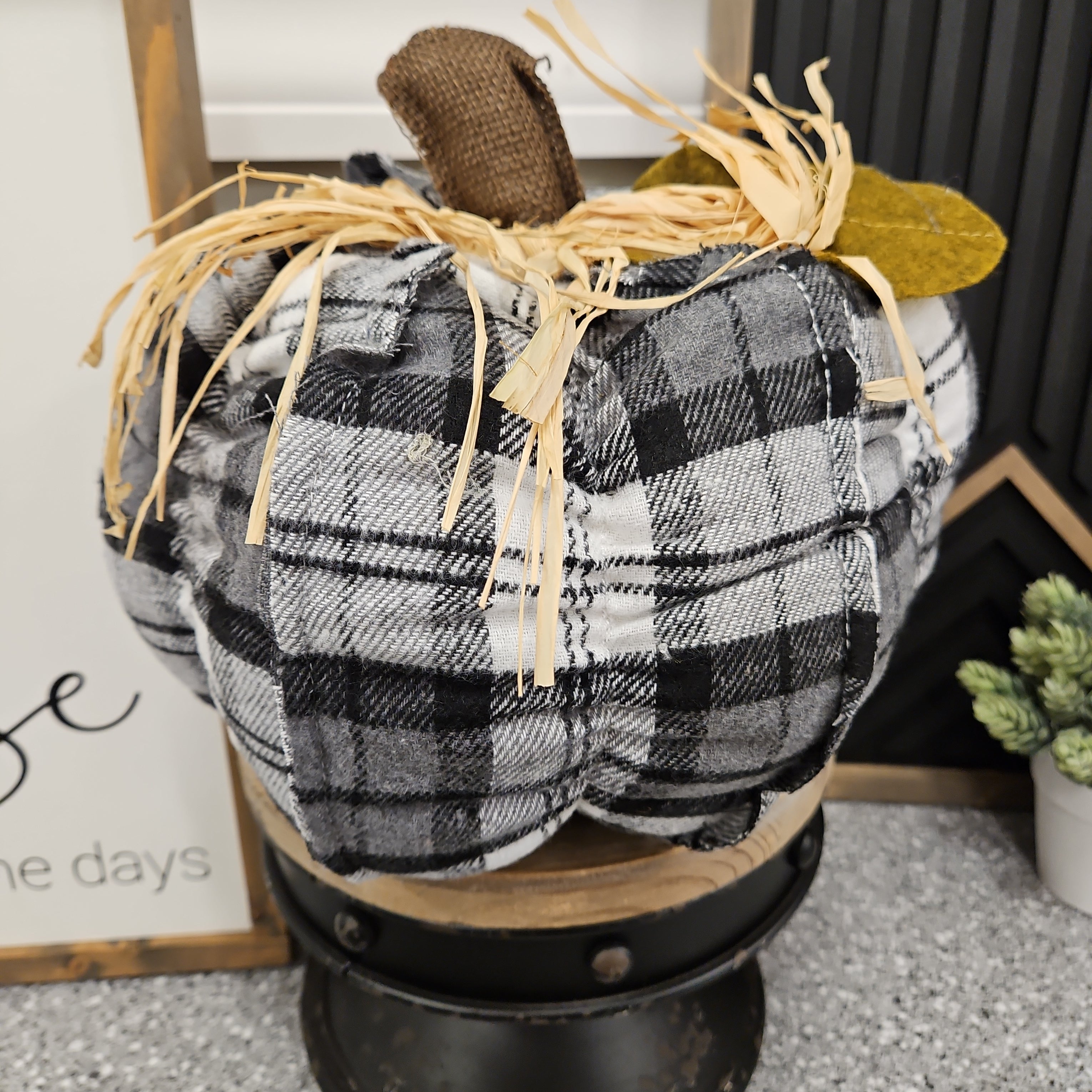 9" Plaid Pumpkin Home- Decor PD HOME & GARDEN option 1 - black plaid