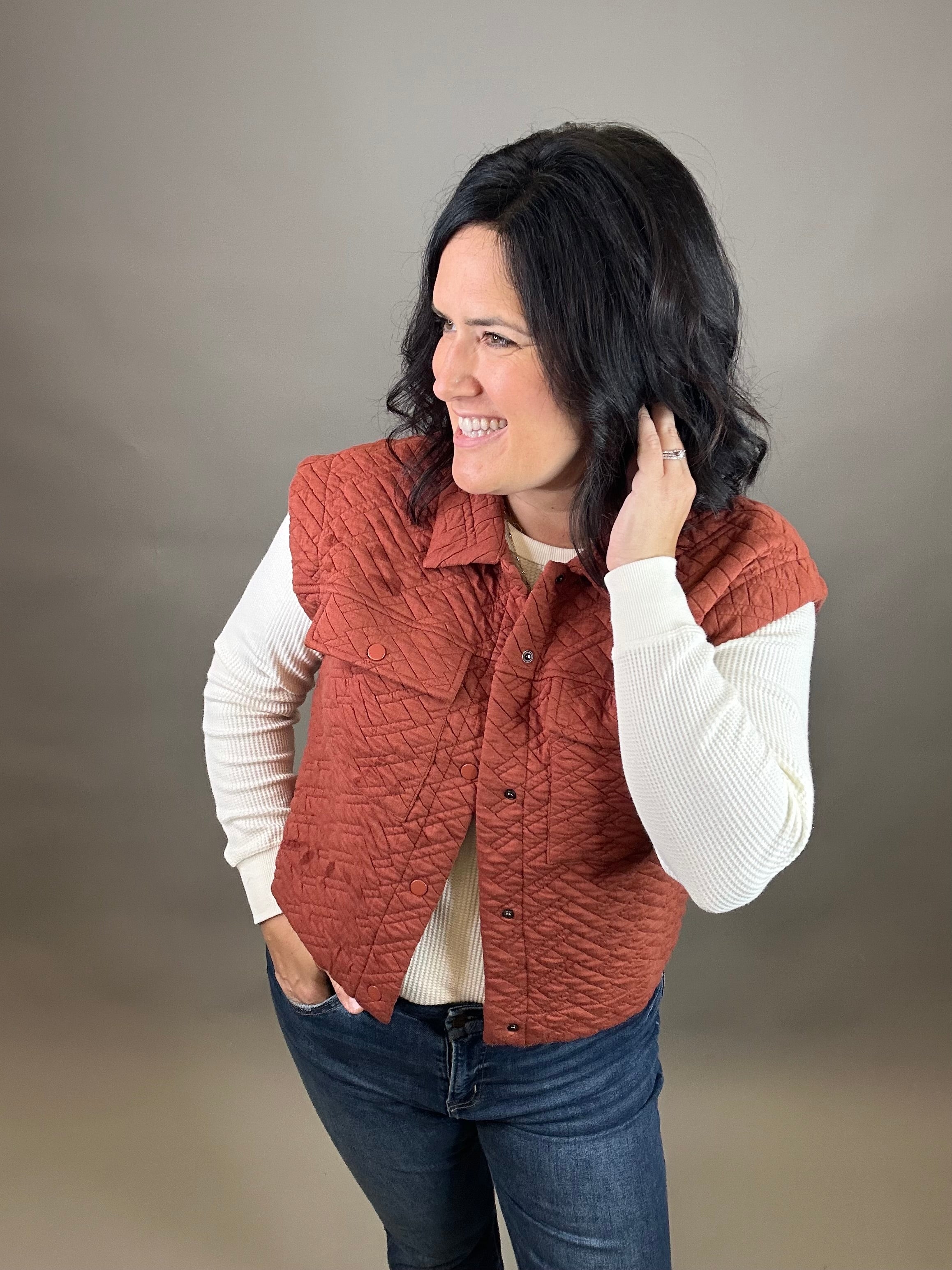 Rust Quilted Snap Vest Outerwear - Vest DOE & RAE