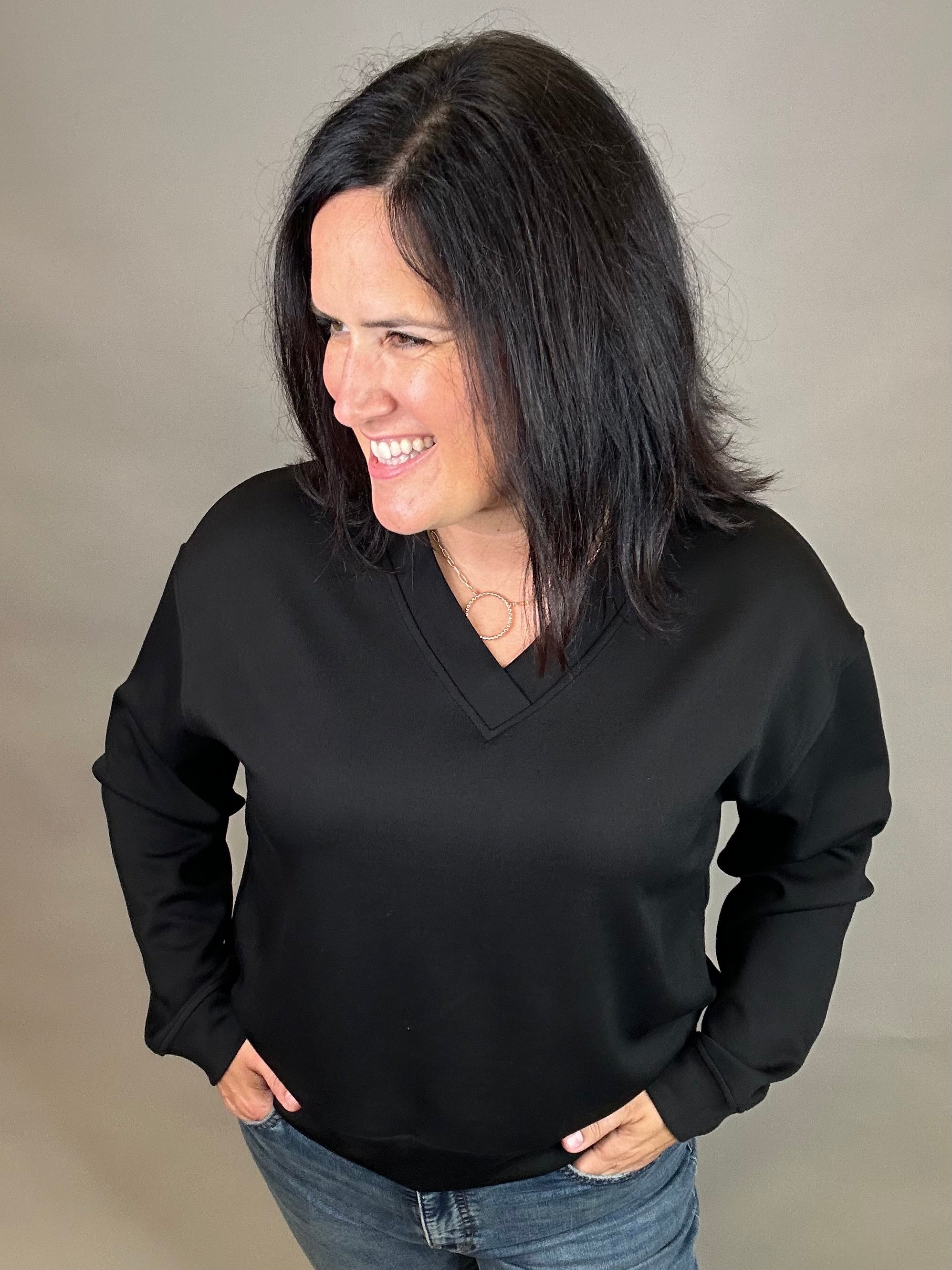 Black Hartley V Neck Top Top - Sweatshirt P.CILL