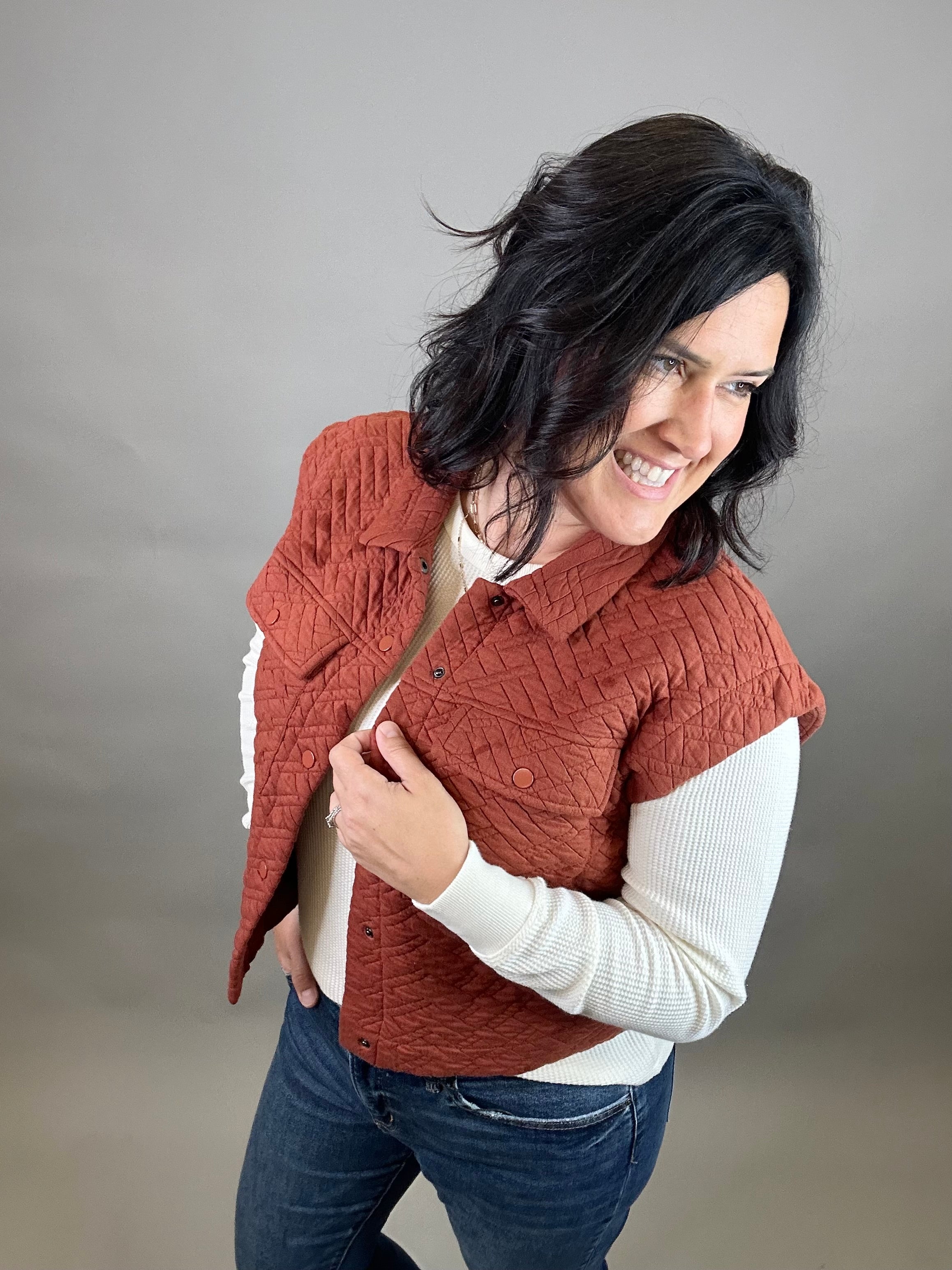 Rust Quilted Snap Vest Outerwear - Vest DOE & RAE