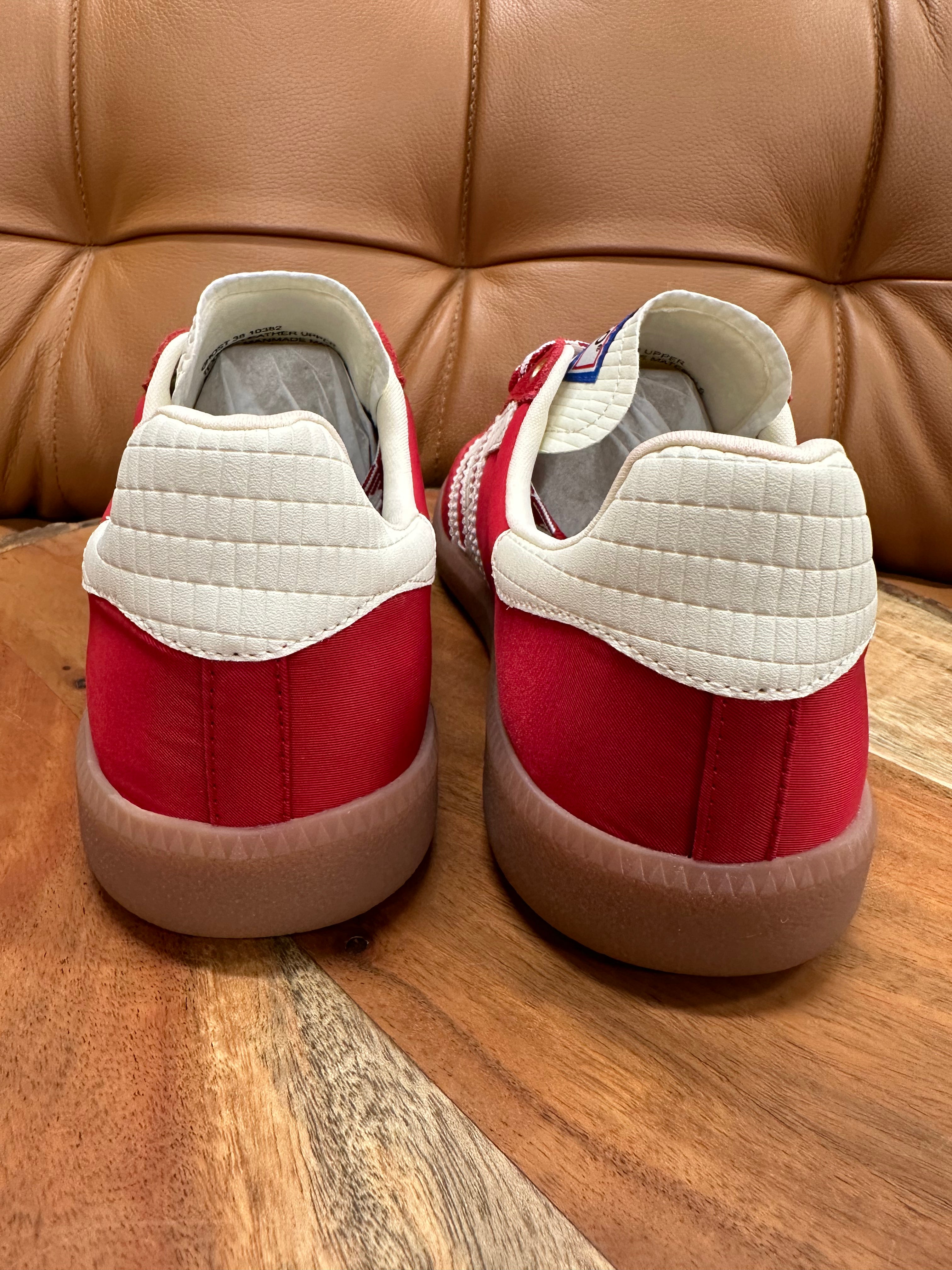GHOST - Red Back 70 Sneaker Shoes - Sneaker Back 70