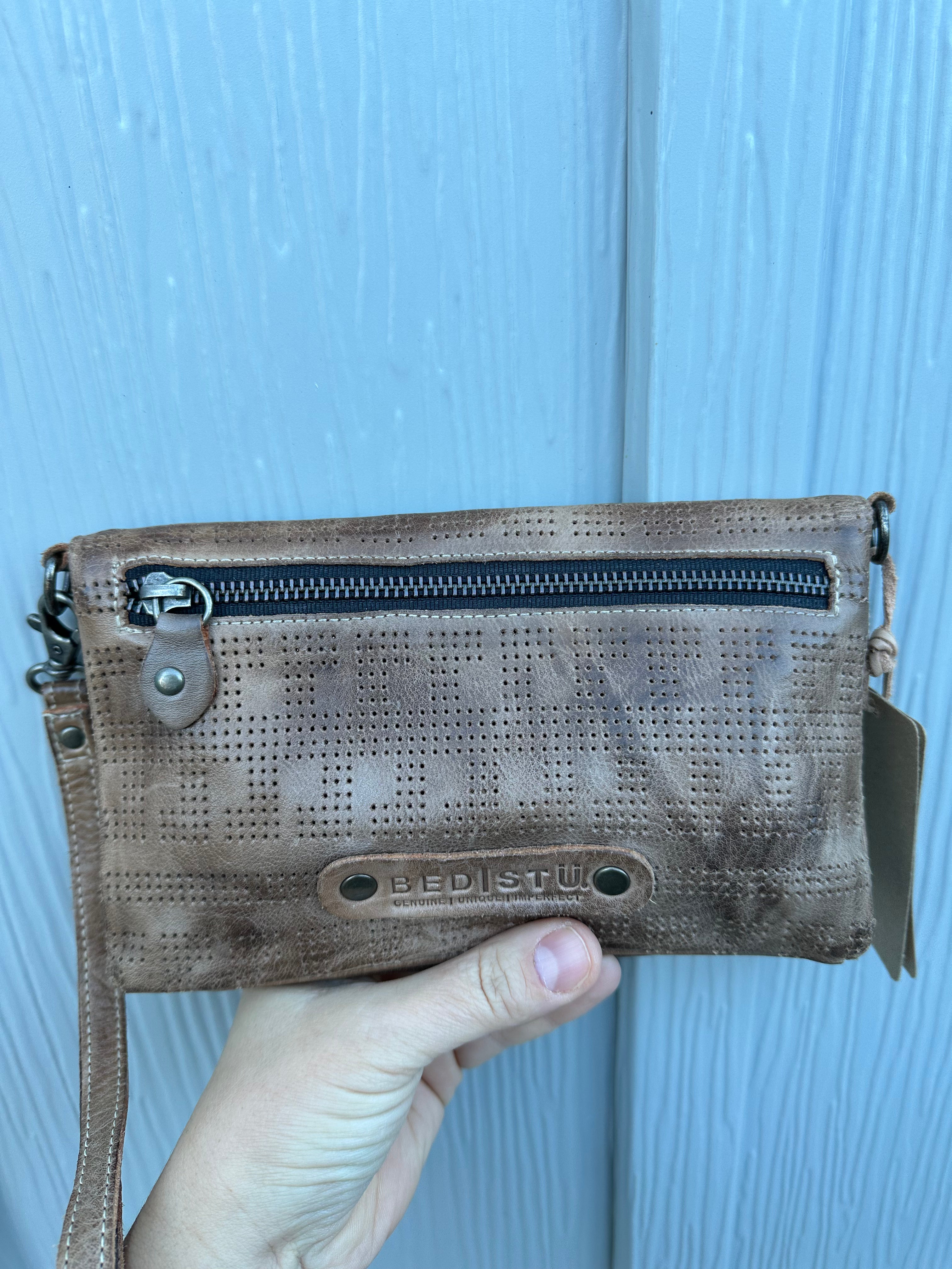 Bayshore by Bed Stu (3 Colors) Bags- Wallets & Wristlets BED STU