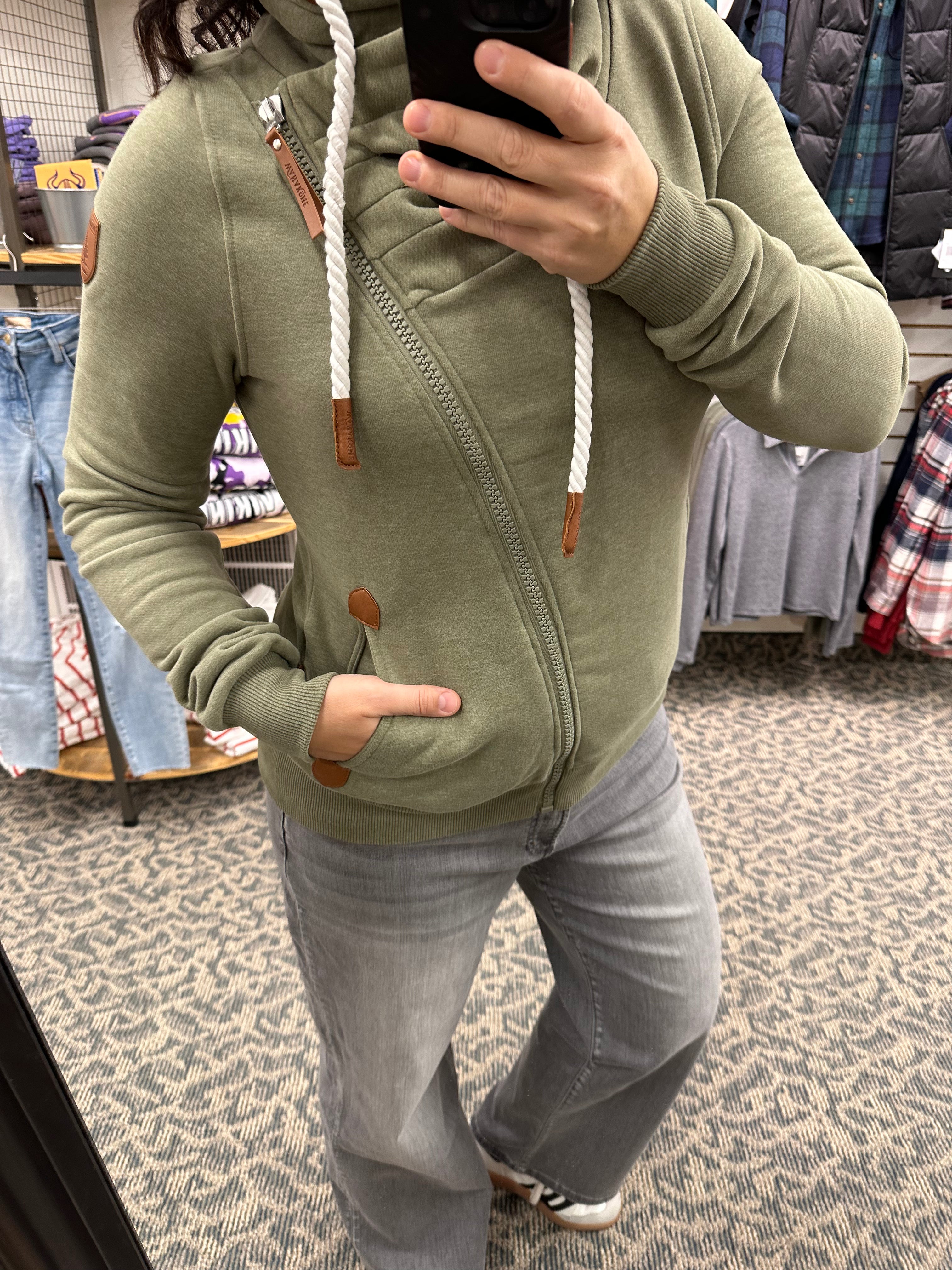 Hestia Surplus 2 (Wanakome) Tops- Sweatshirt WANAKOME