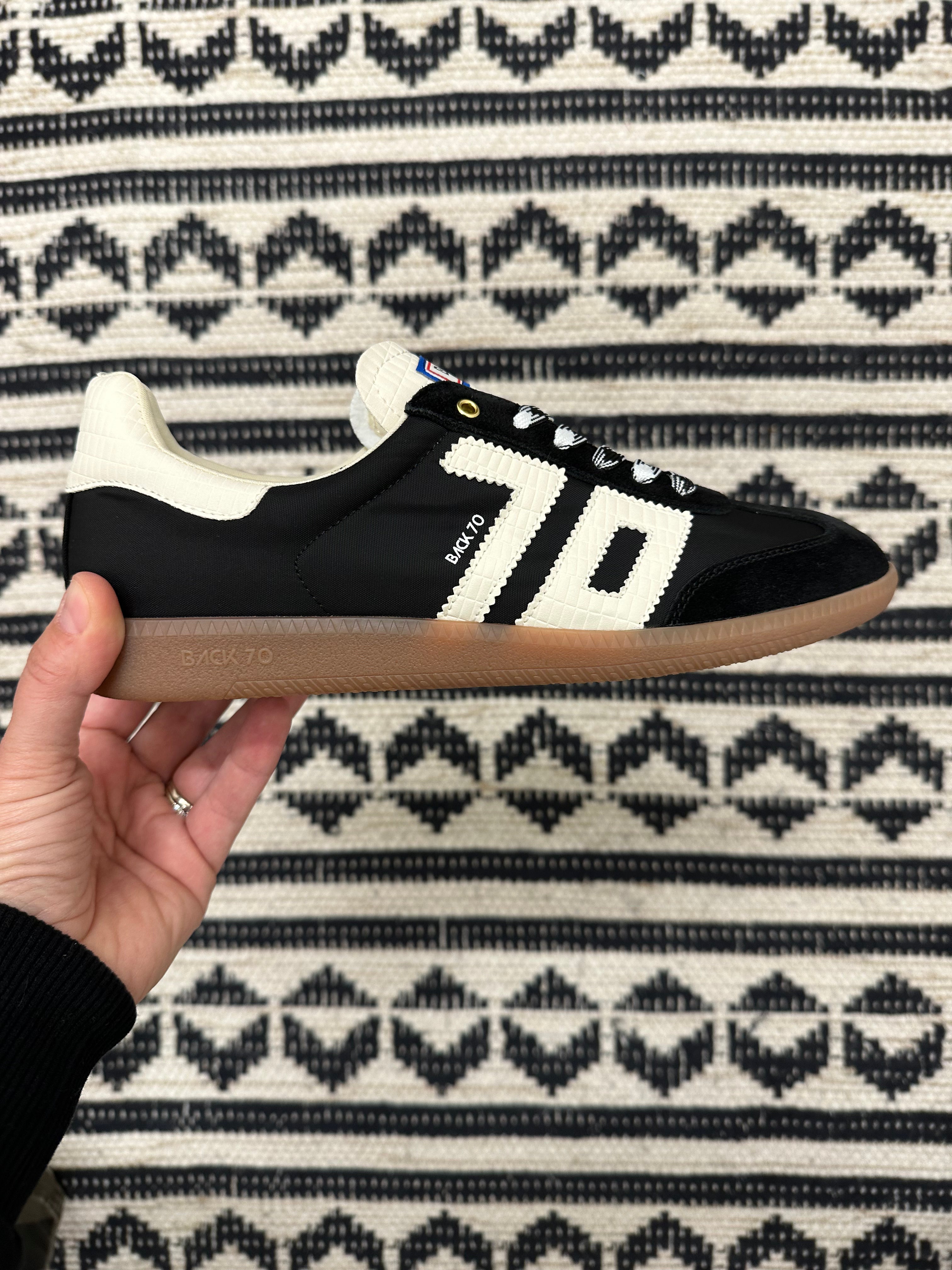 GHOST - Black Back 70 Sneaker Shoes - Sneaker Back 70