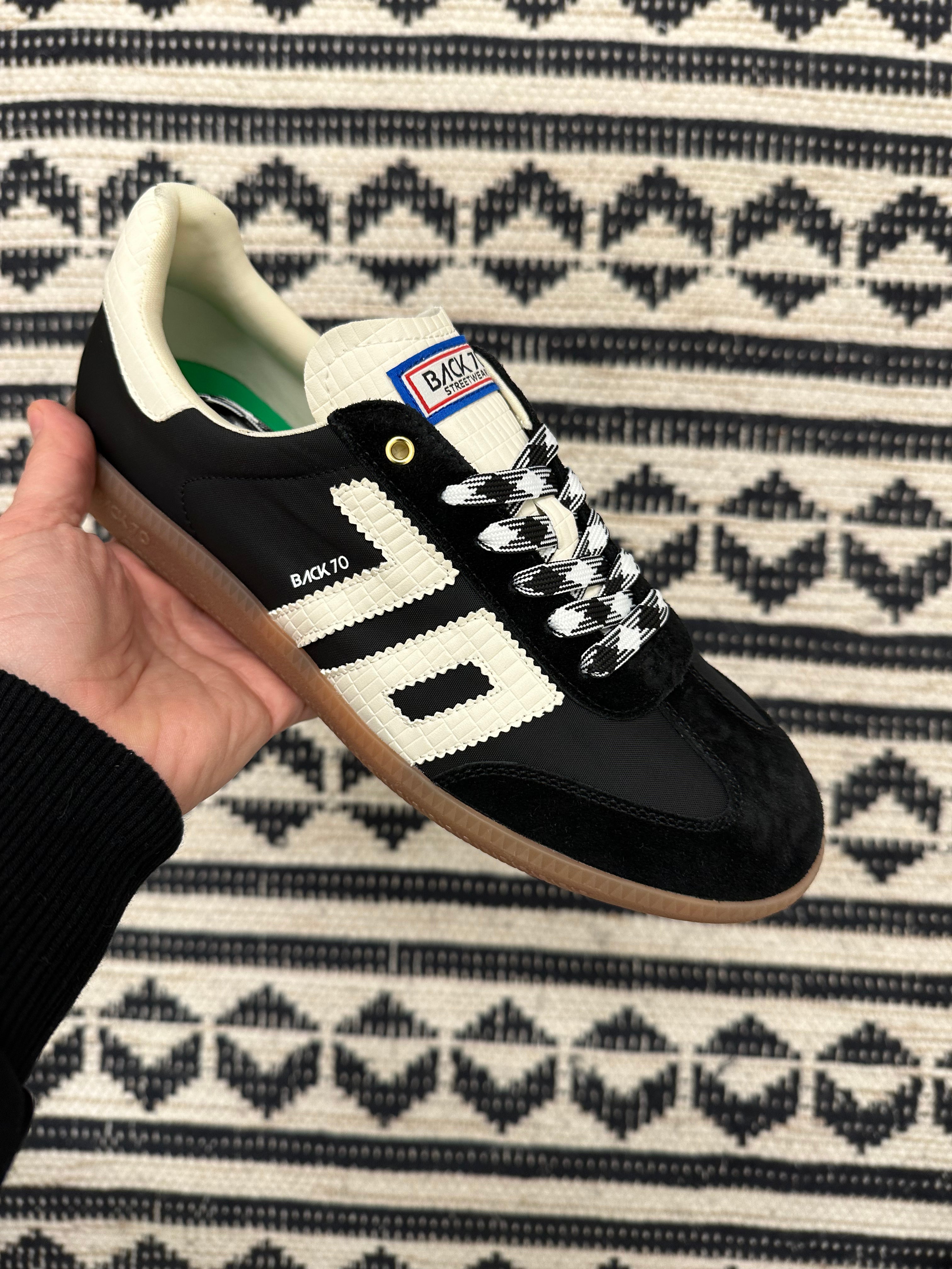 GHOST - Black Back 70 Sneaker Shoes - Sneaker Back 70