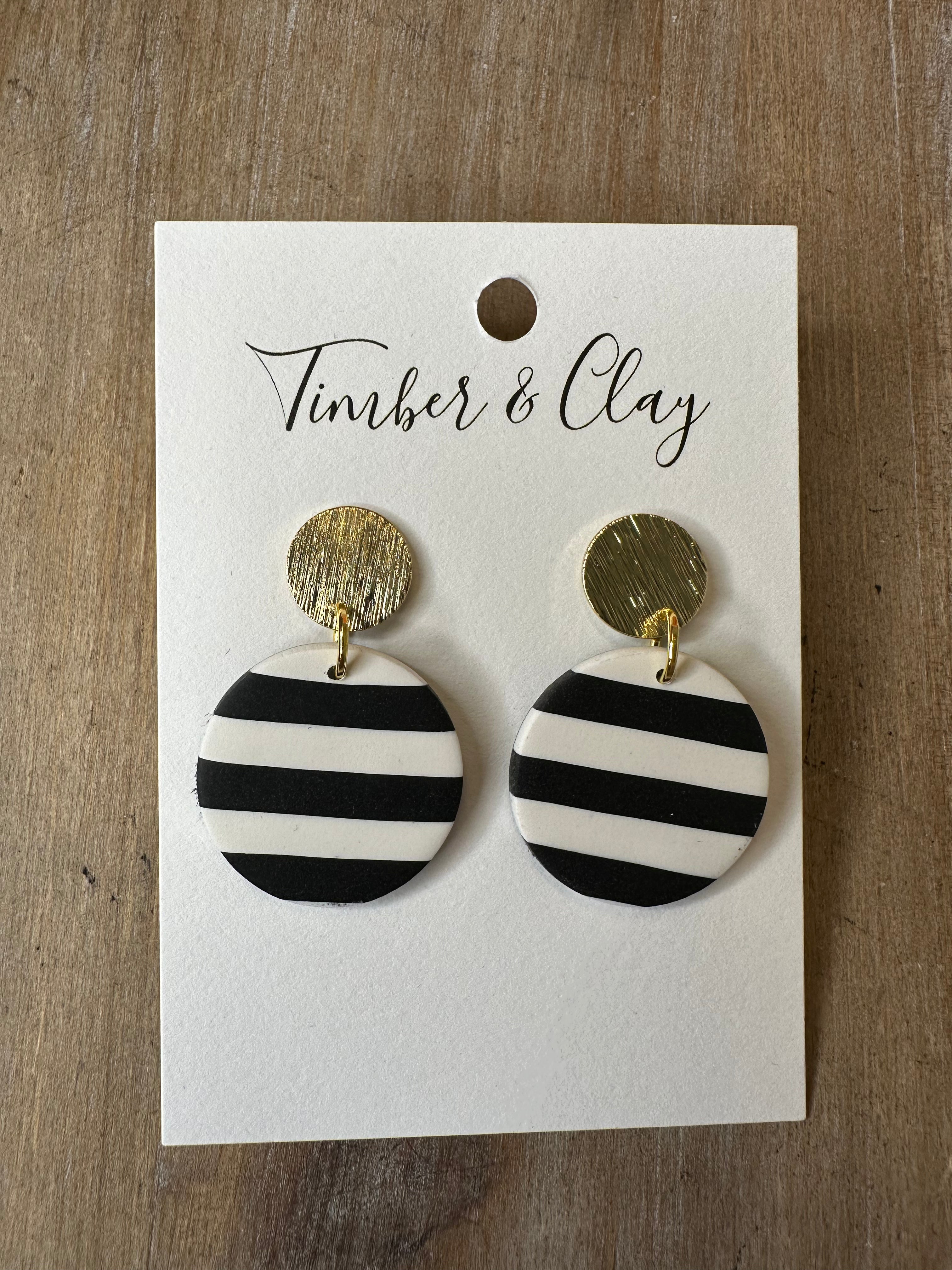 Black/white Round w/gold post Jewelry - Earrings Timber & Clay