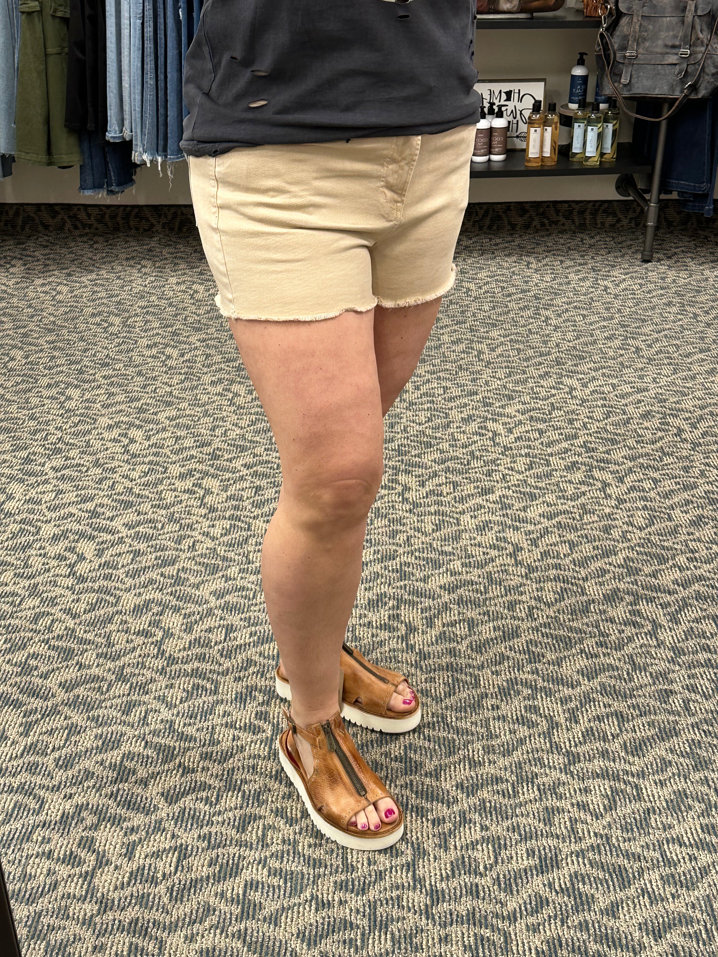Beige Vintage Shorts (MICA) Bottoms - Shorts MICA DENIM