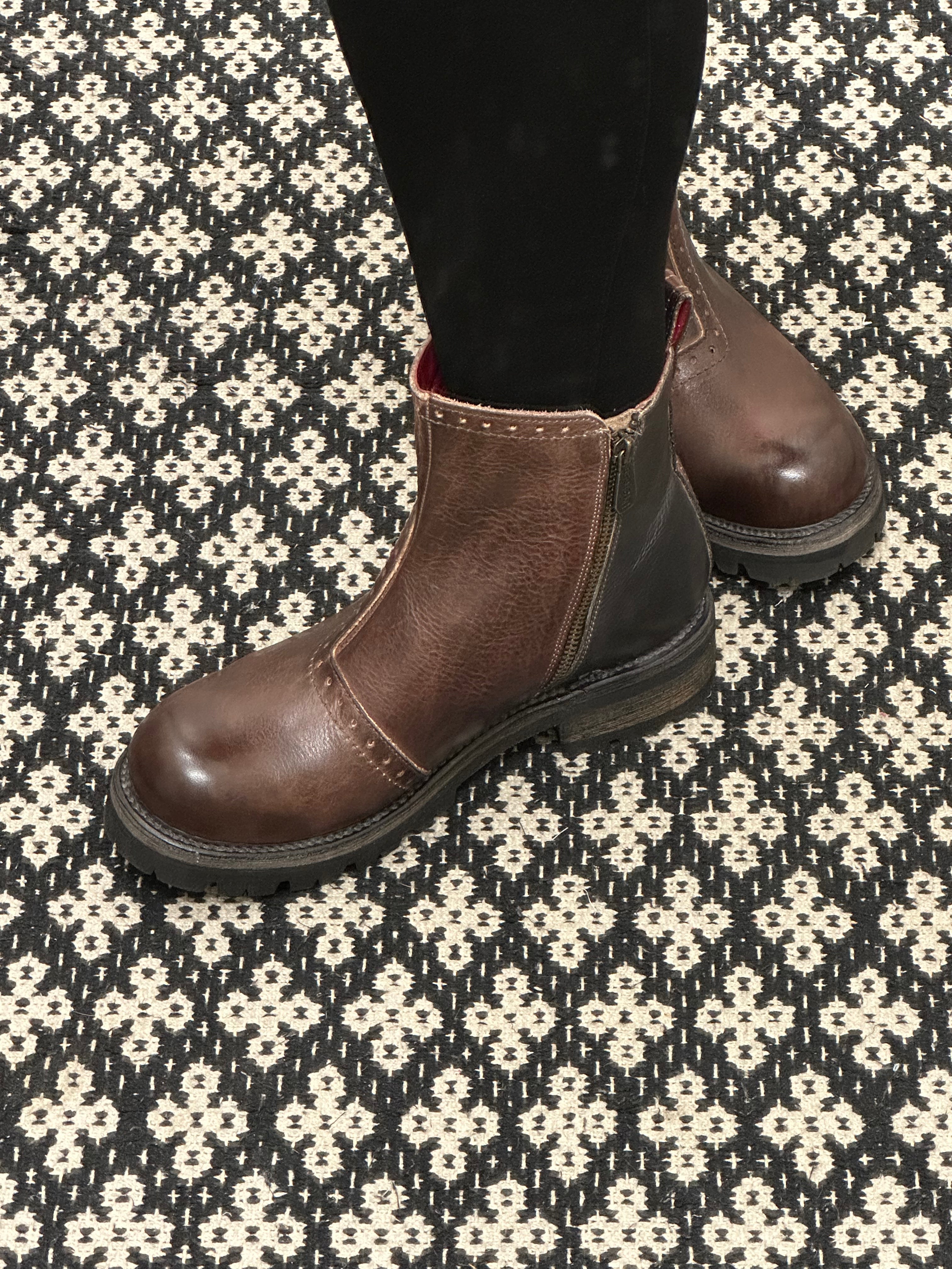 Brianna Teak Rustic Black Rustic (Bed Stu) Shoes- Boots & Booties BED STU