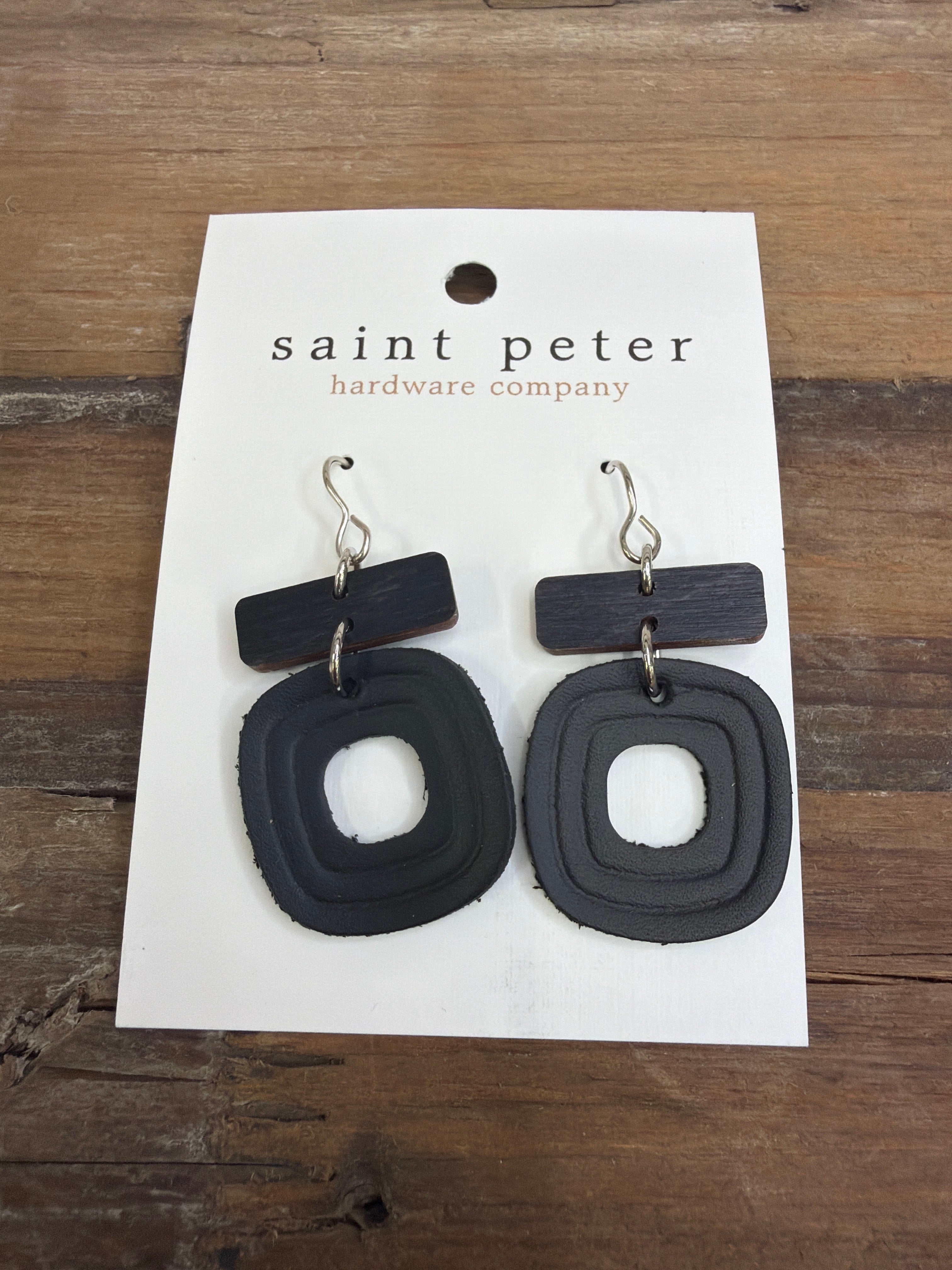 Black Dangle Earrings Jewelry - Earrings SAINT PETER HARDWARE