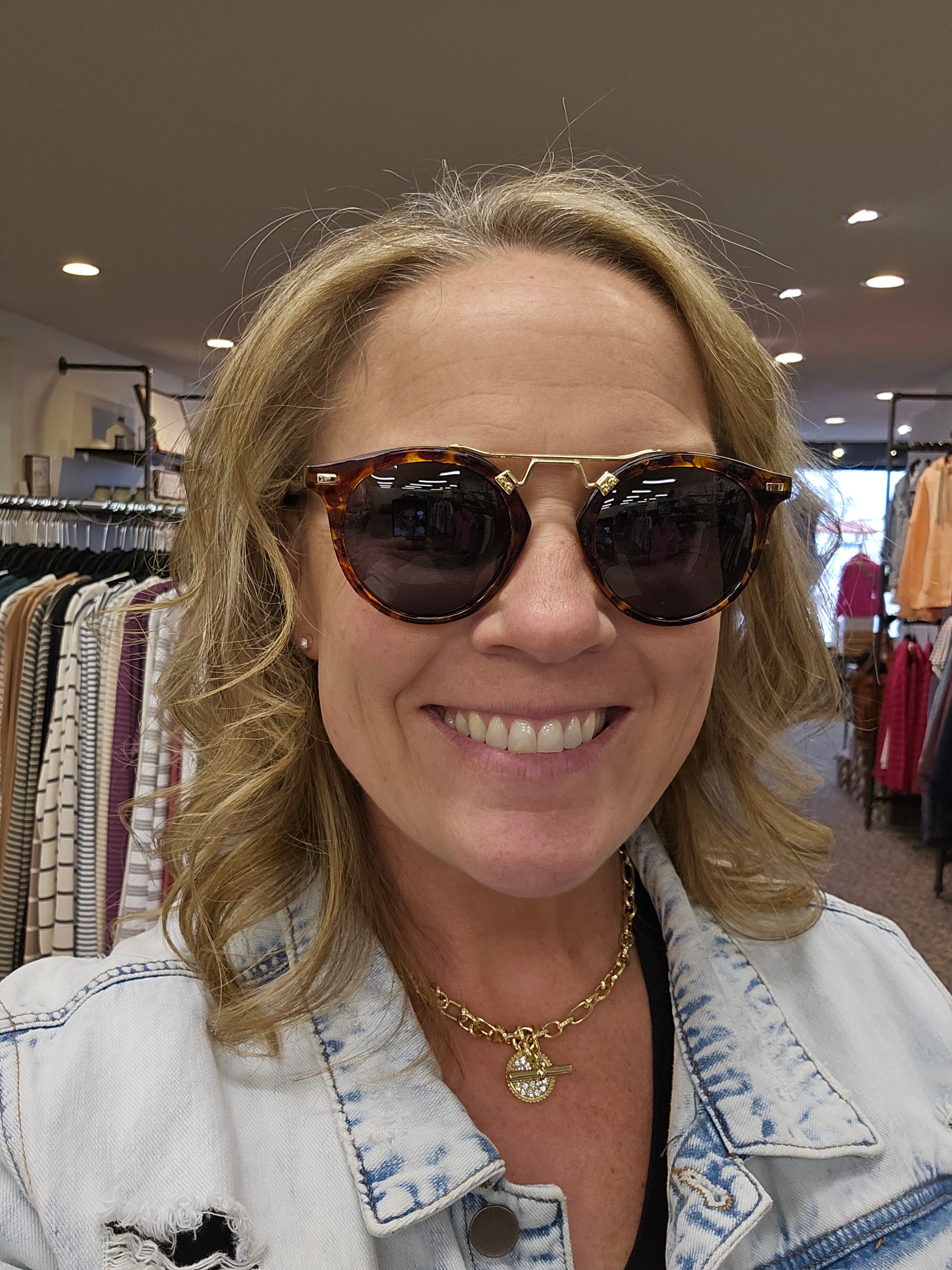 Skyler Polarized Sunglasses Beige Tortoise Frame/Black Lens Accessories- Sunglasses Wear Me Pro Wholesale