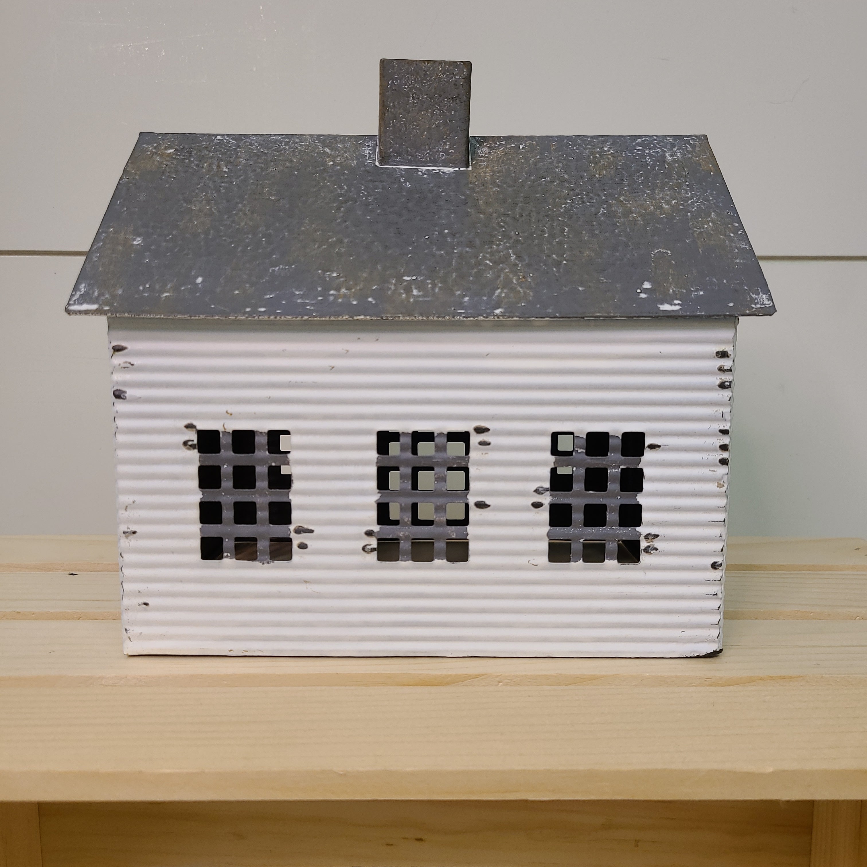 Vintage Tin Cabin Home- Decor PD HOME & GARDEN