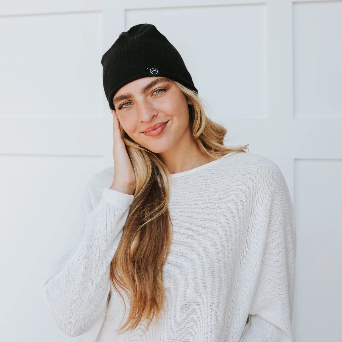 Rolled Edge Cashmere Beanie Accessories - Hat PRETTY SIMPLE WHOLESALE