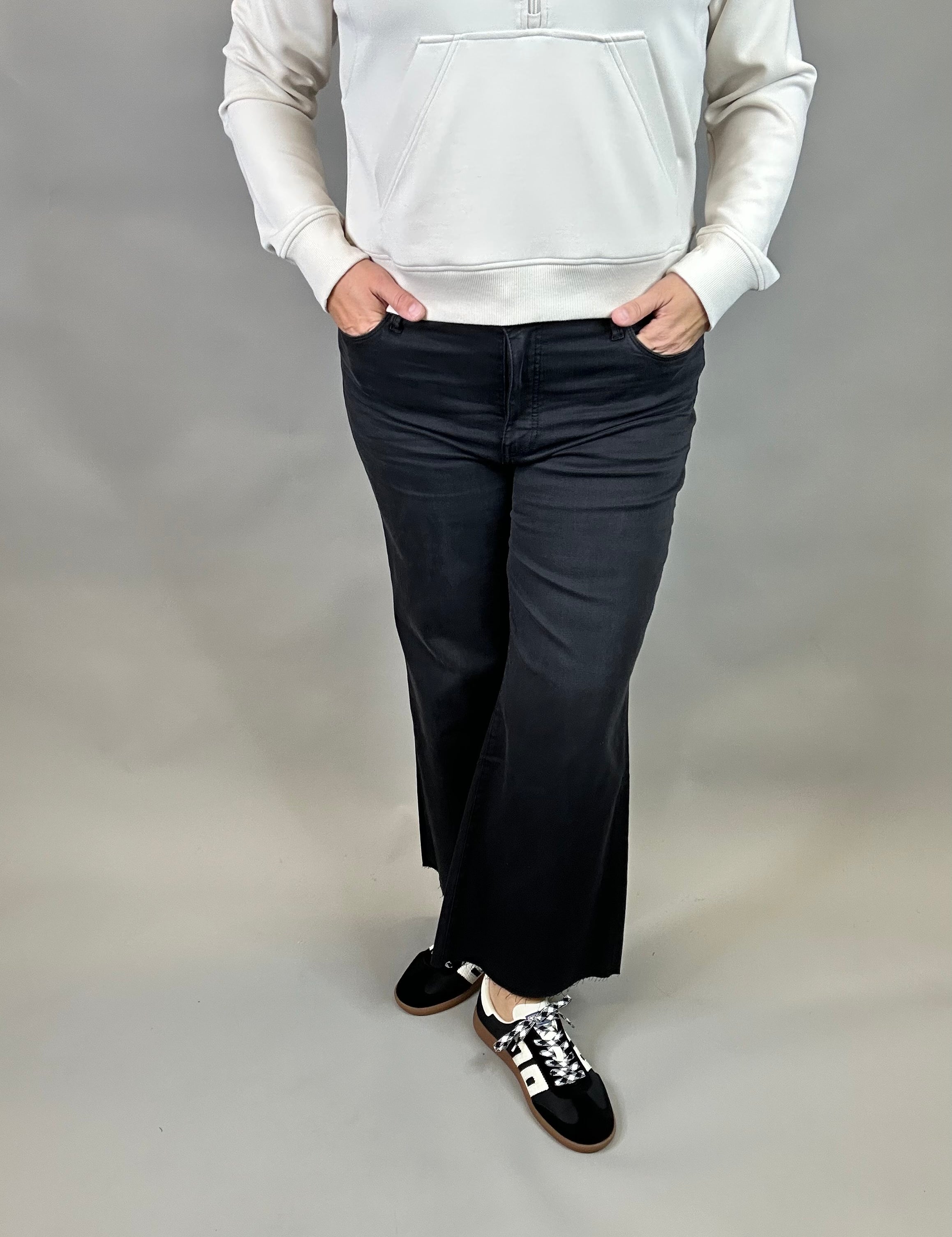 Experiences Black Meg Jeans Bottom- Pants KUT FROM THE KLOTH