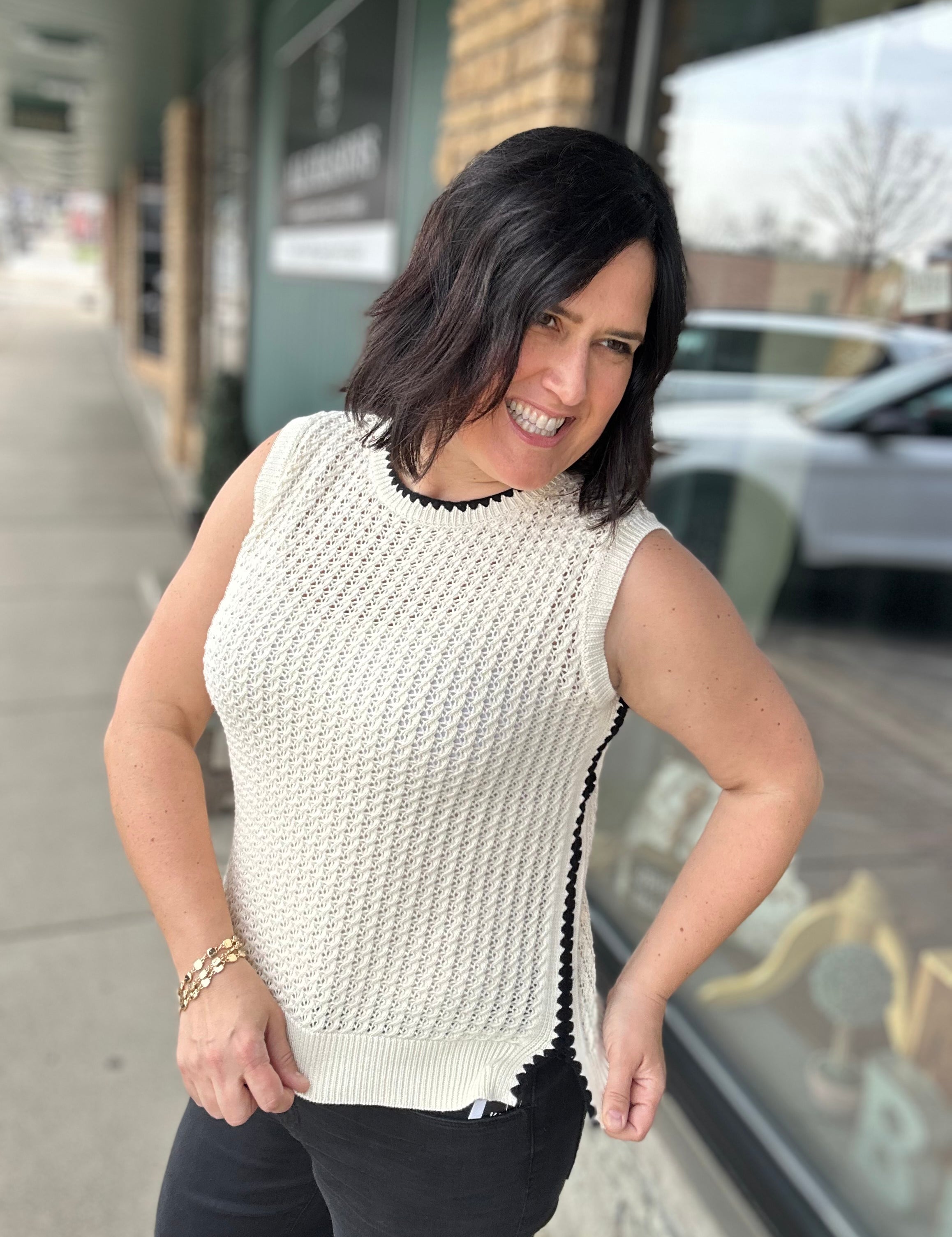 Ivory Scalloped Contrast Sweater Top - Sweater EE:SOME