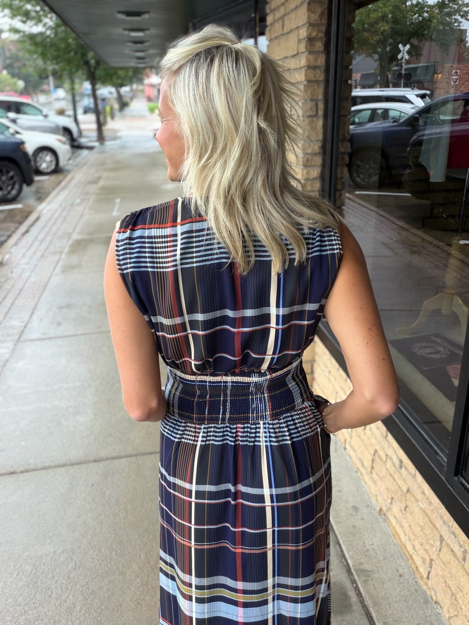 Navy Sleeveless Plaid Midi Dress THML