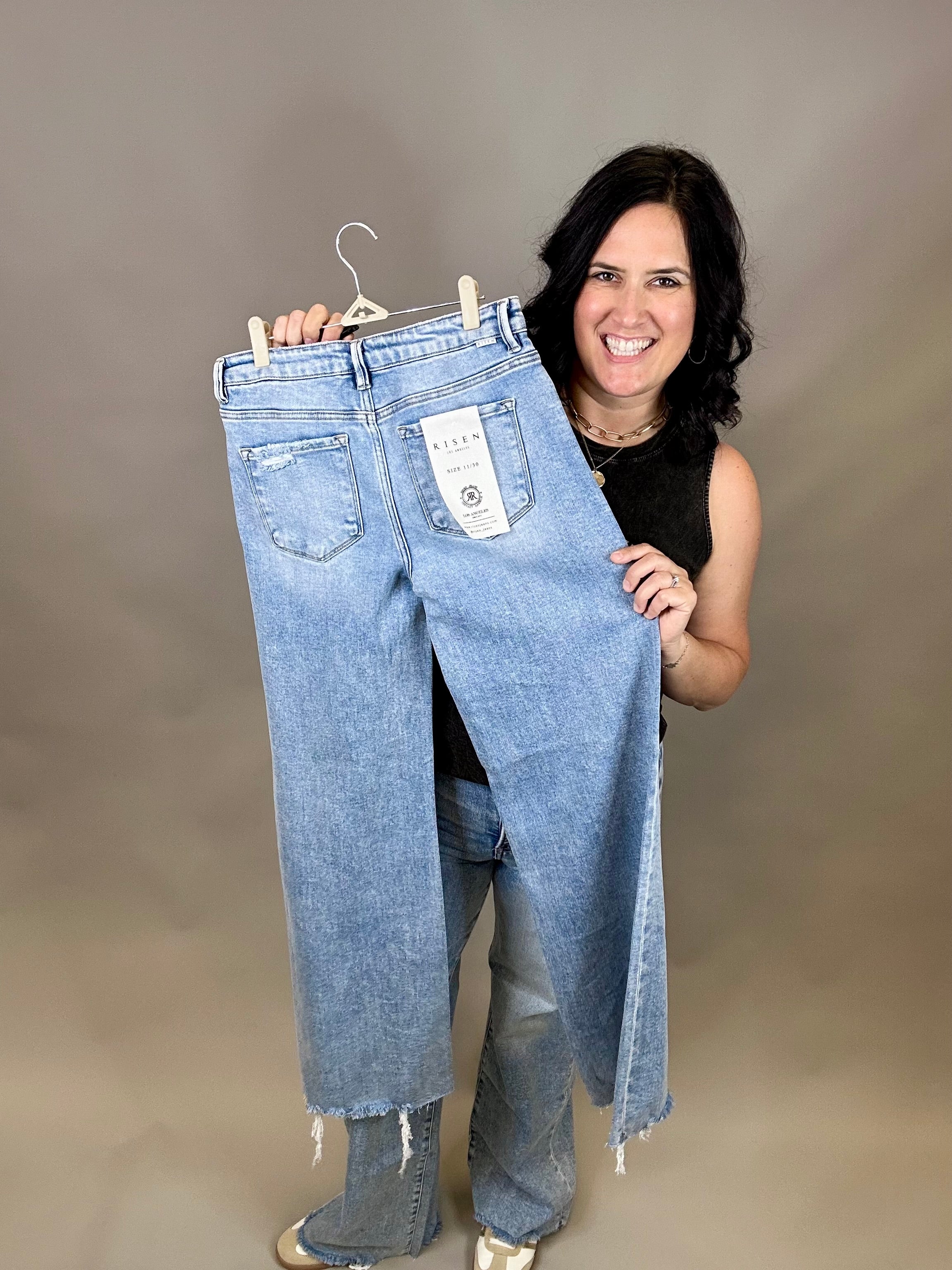 Mid Rise Wide Leg Jeans Bottoms - Pants RISEN