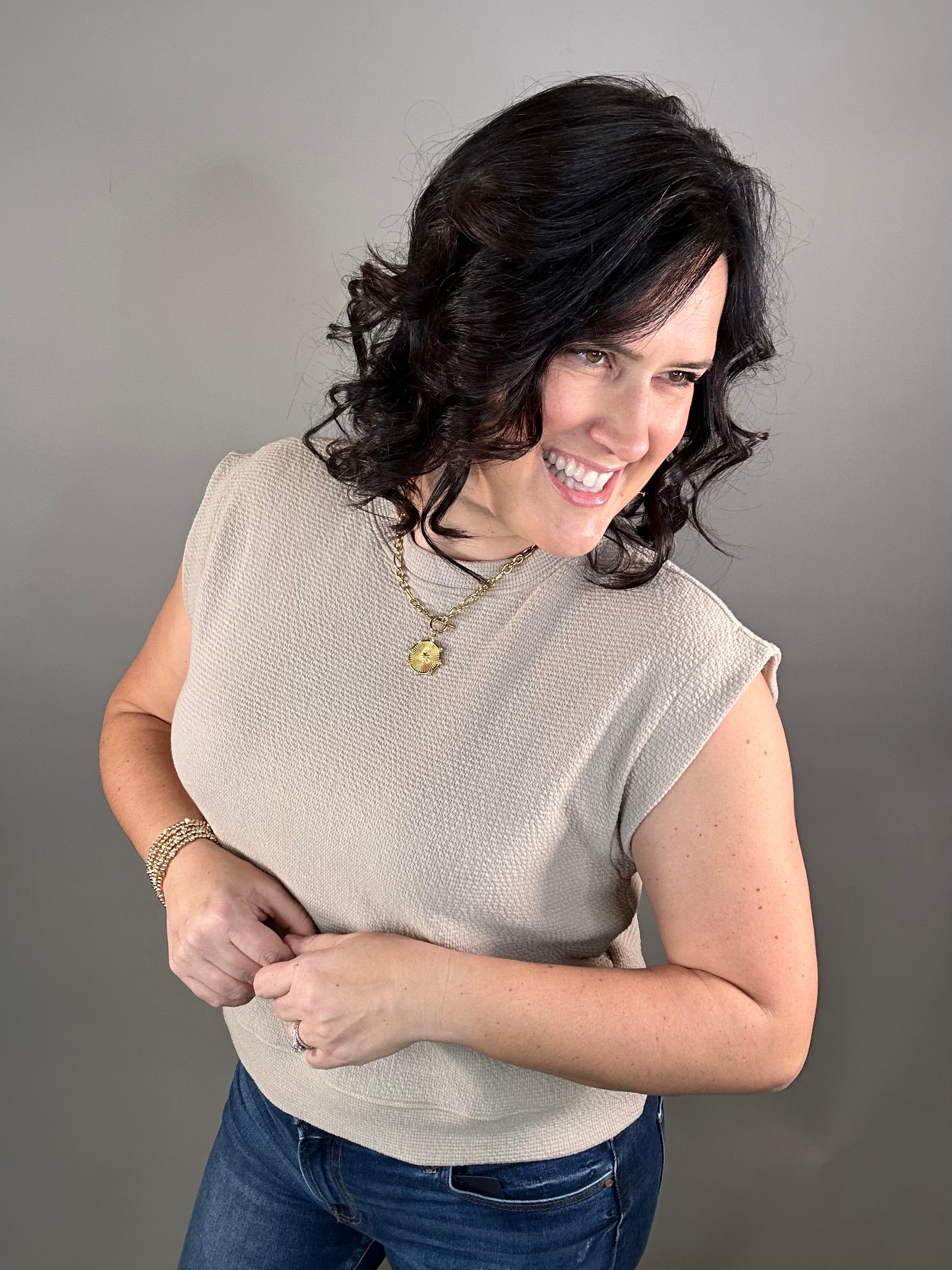 Taupe Cloudy Knit Muscle Tee Top - Tee TRES BIEN