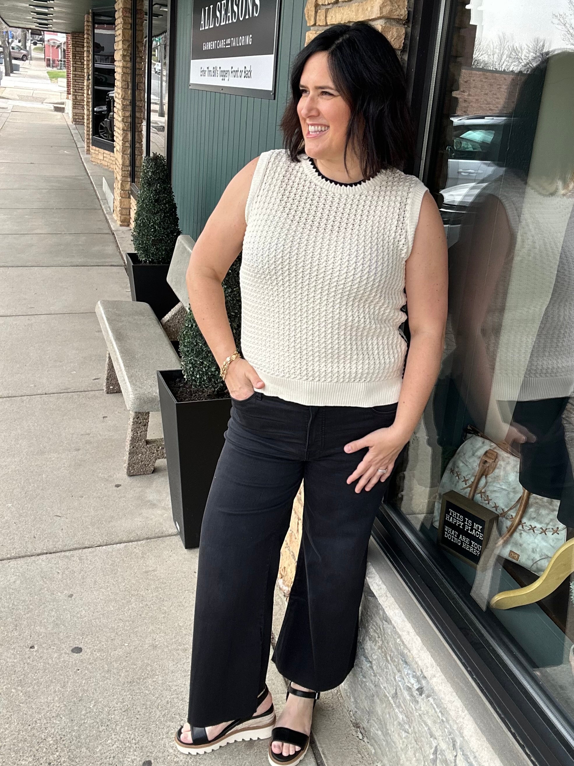 Ivory Scalloped Contrast Sweater Top - Sweater EE:SOME