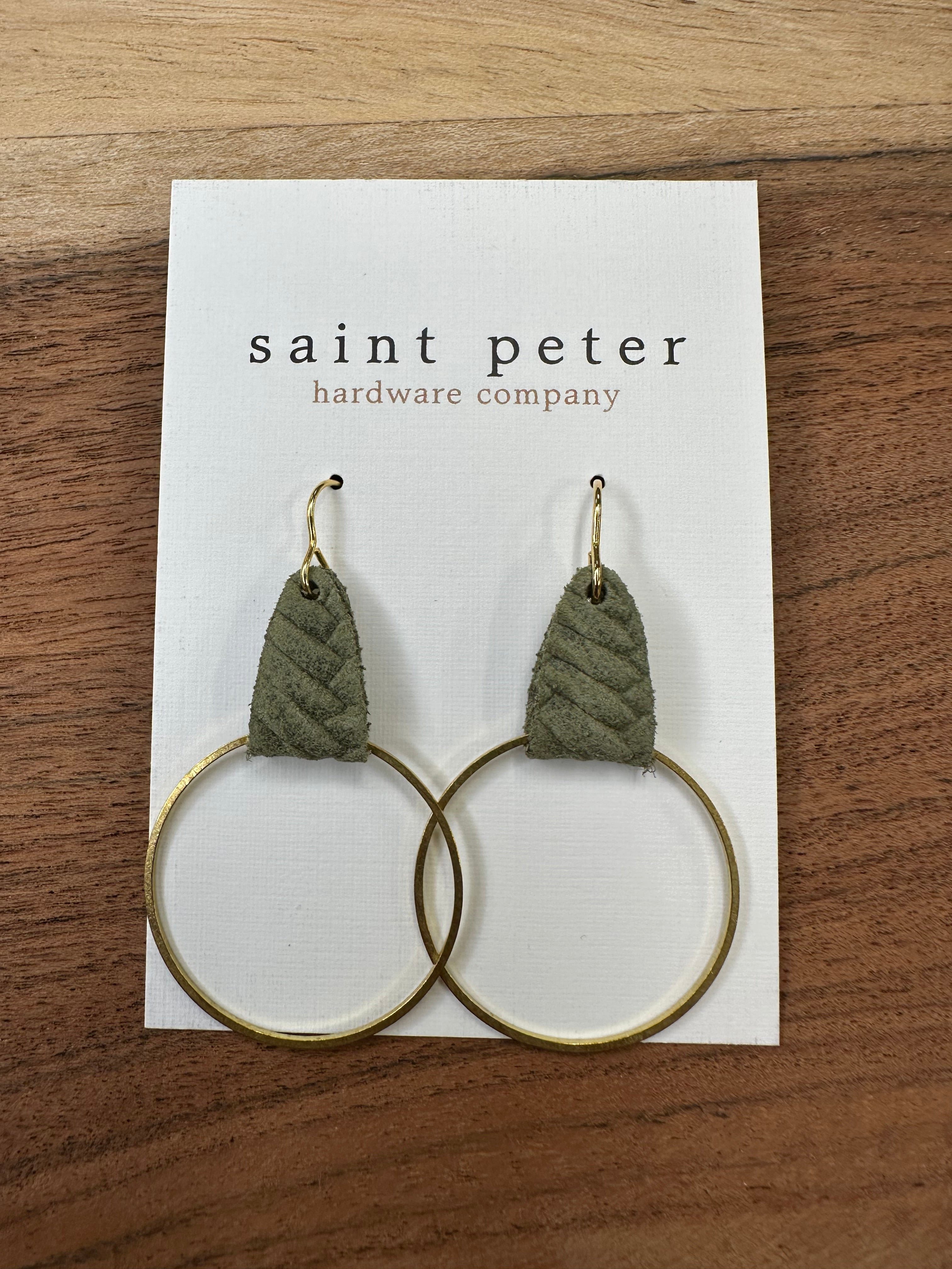 Olive Gold Circle Earrings Jewelry - Earrings St. Peter Hardware