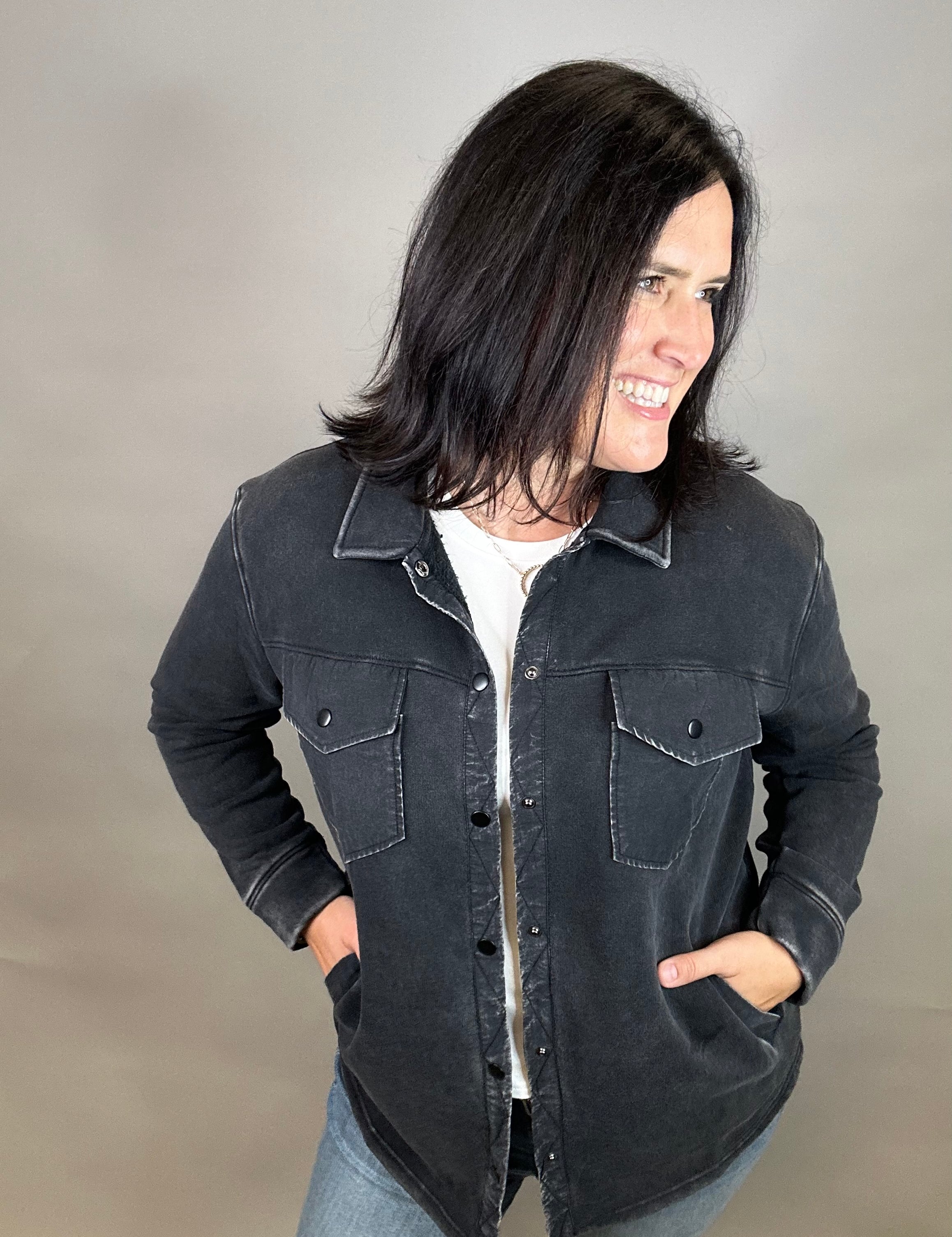 Black Snap Shacket Outerwear - Shacket MONO B