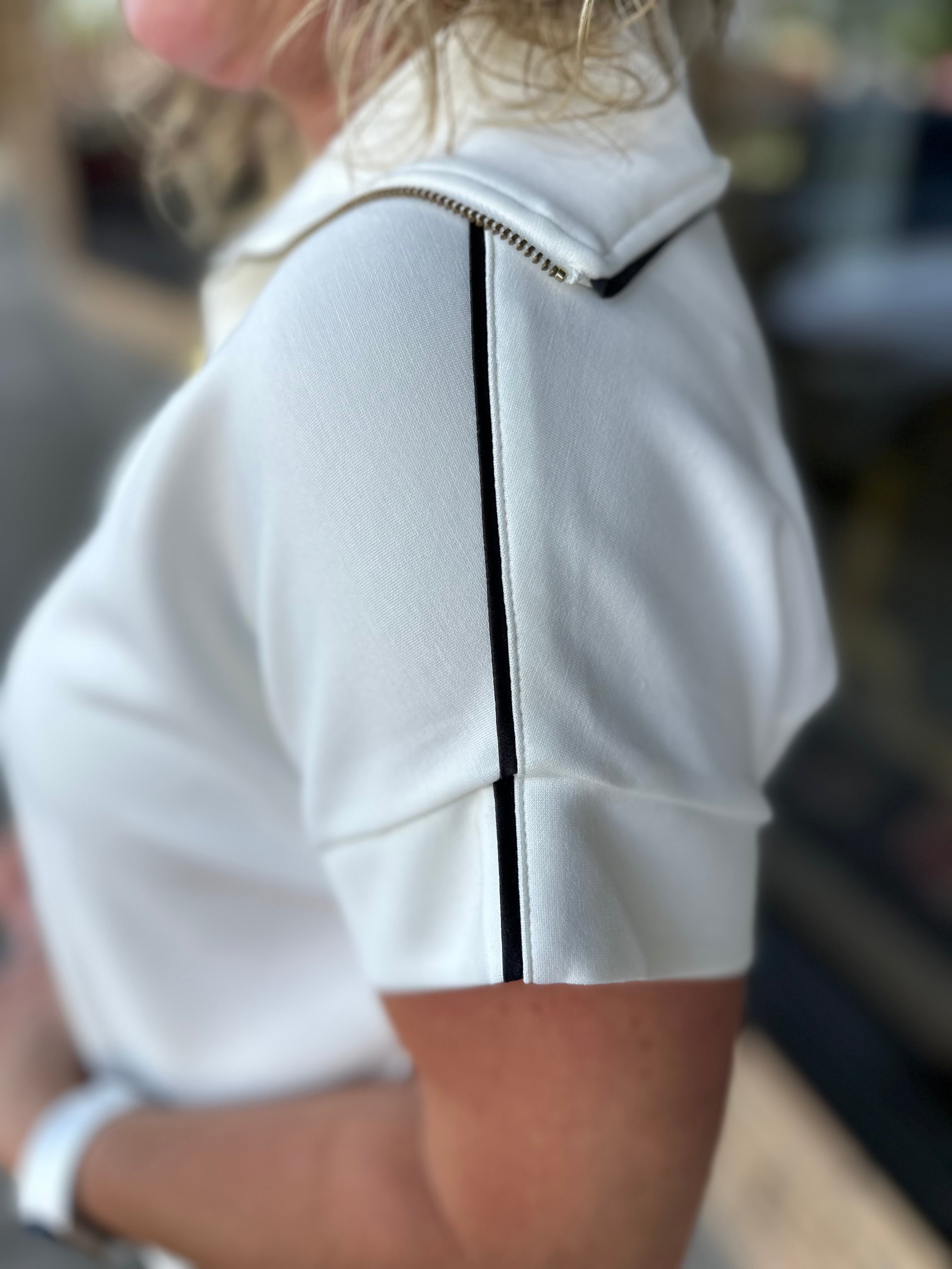 Ivory Midnight Piping Zip Top Top - Tee DOE & RAE