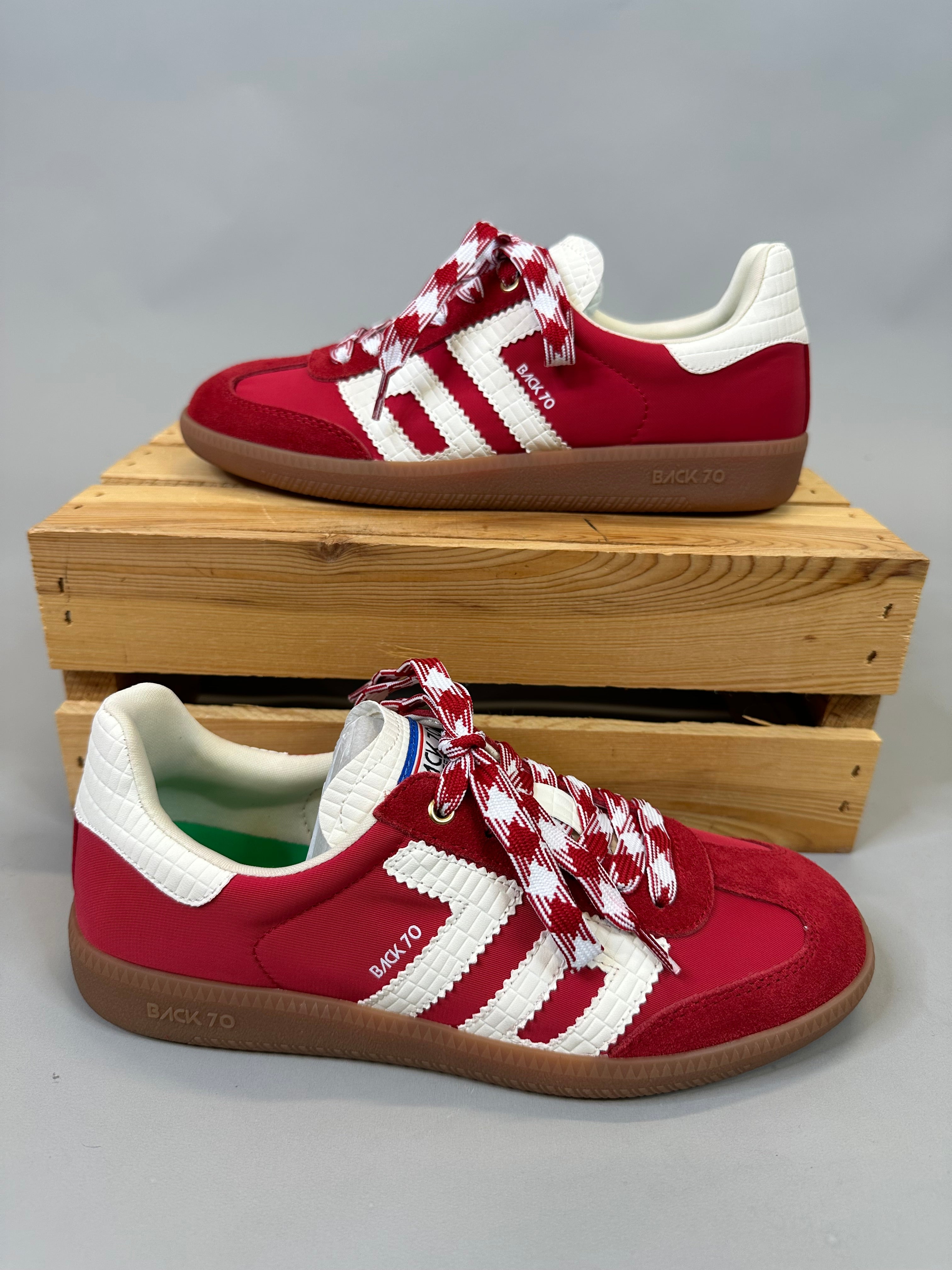 GHOST - Red Back 70 Sneaker Shoes - Sneaker Back 70