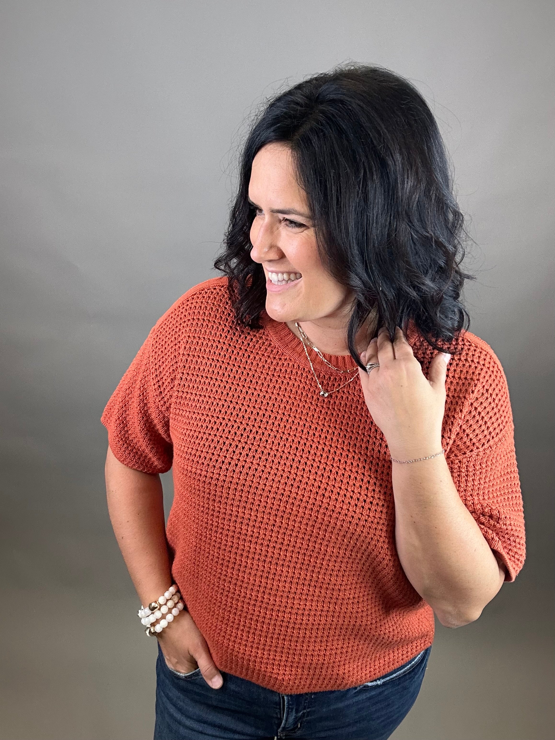 Clay Boxy Short Sleeve Sweater Top - Sweater EE:SOME