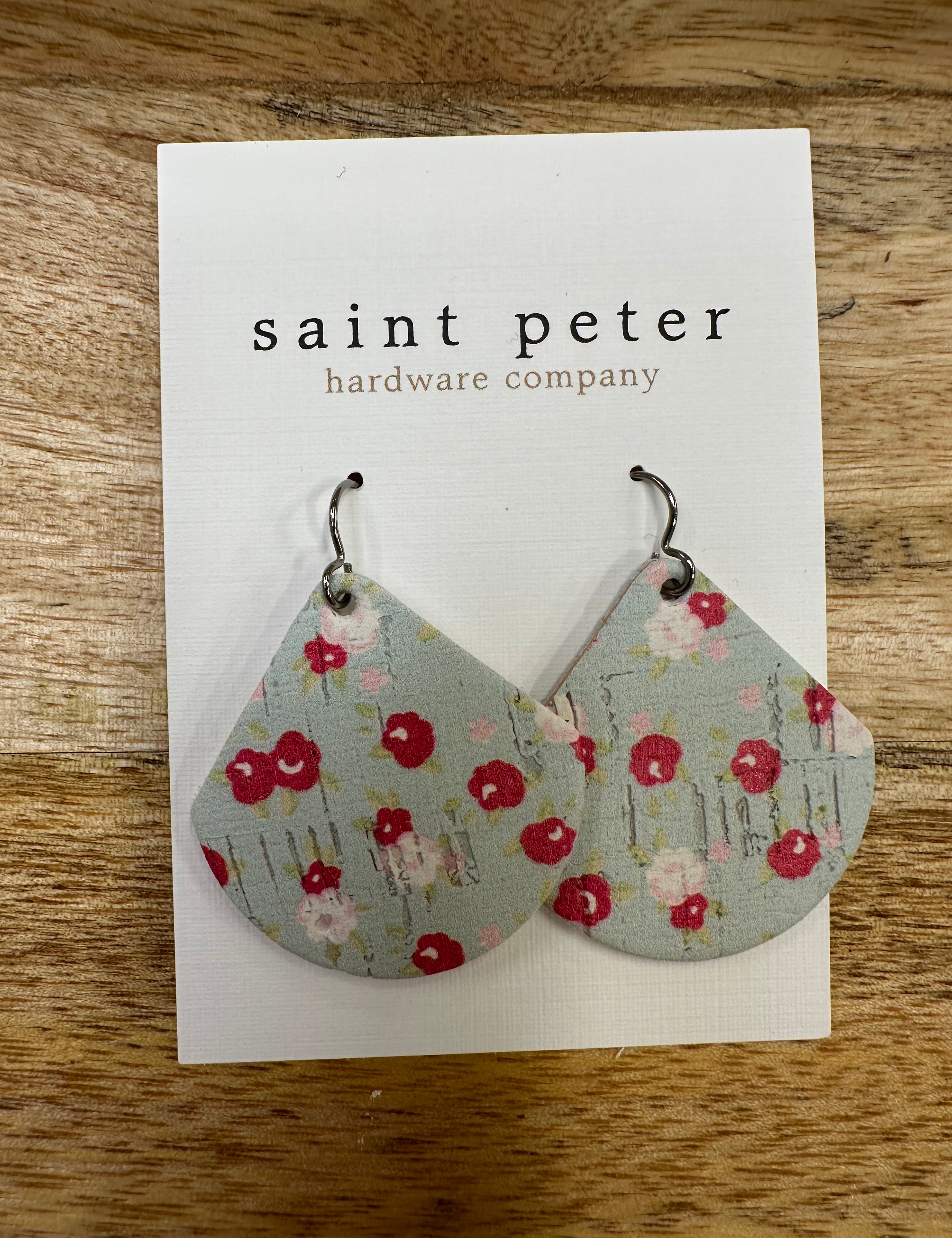 Shades of Pink Floral Earrings Jewelry - Earrings St. Peter Hardware