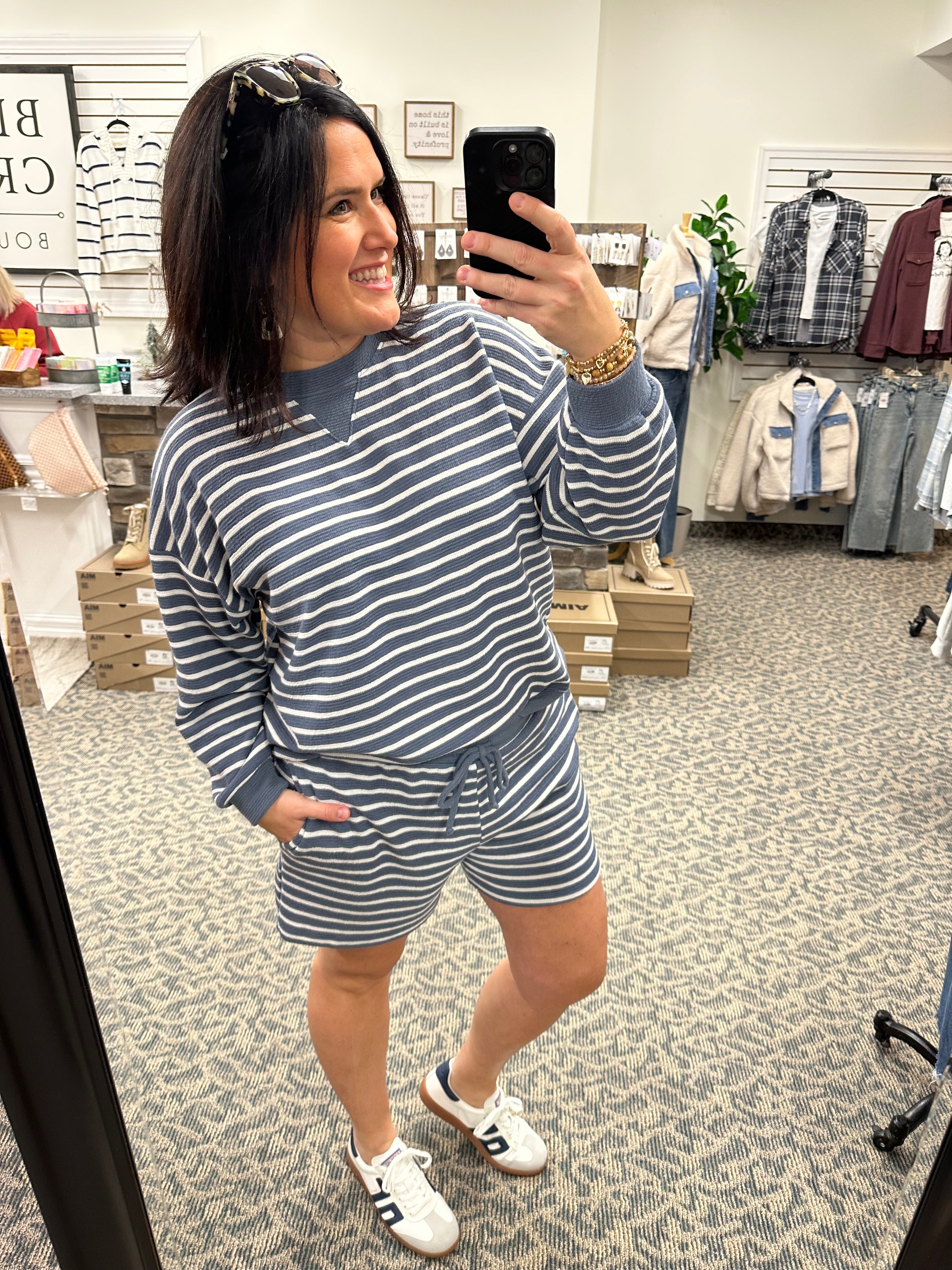 Denim Sailor Cloudy Knit Stripe Shorts Bottoms - Shorts TRES BIEN