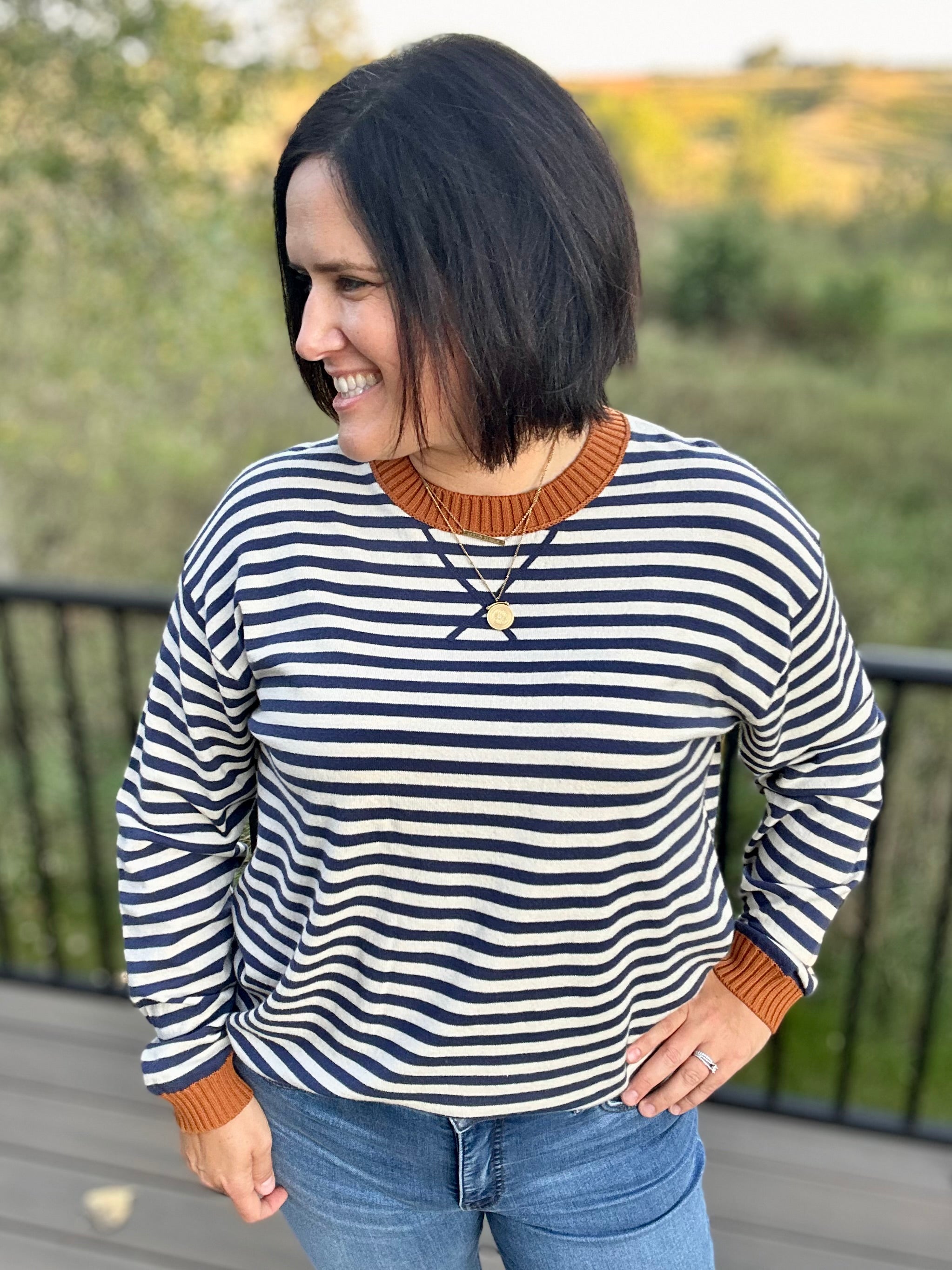 Navy Sand Stripe Contrast Collar Sweater Top - Sweater TRES BIEN