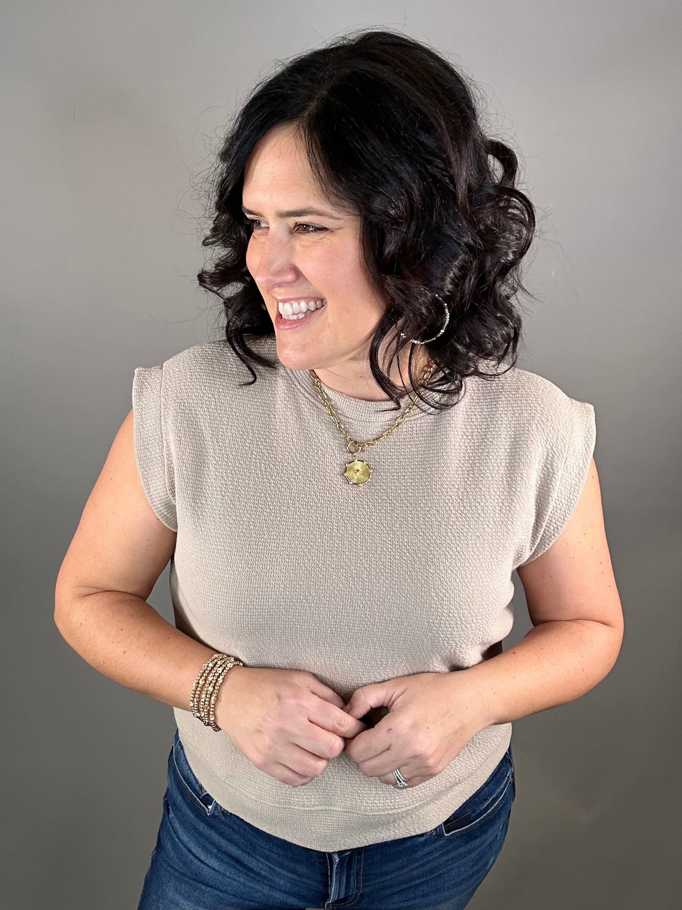 Taupe Cloudy Knit Muscle Tee Top - Tee TRES BIEN