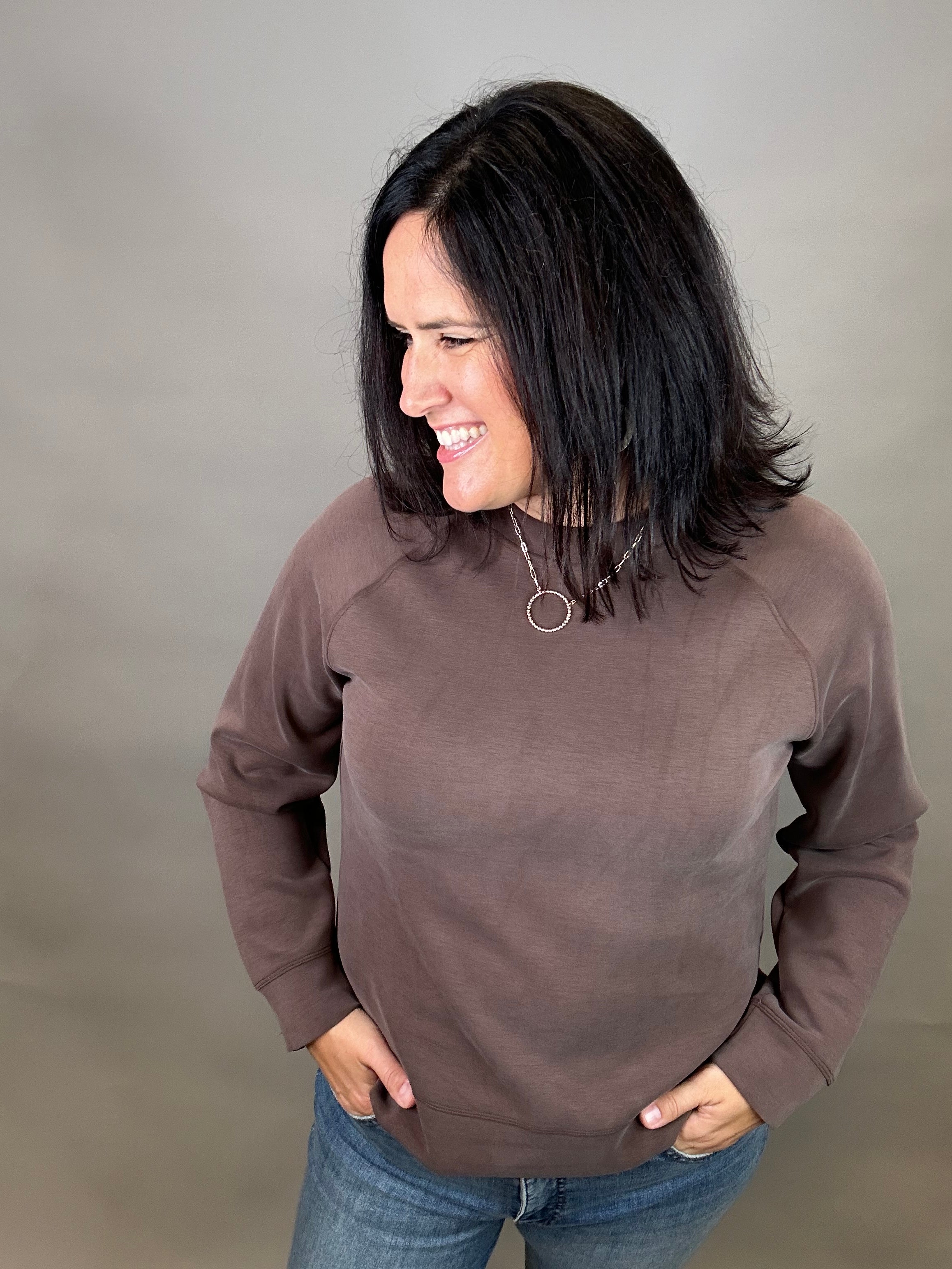 Brown Comfort Zone Crew Top - Sweatshirt STORM CREEK