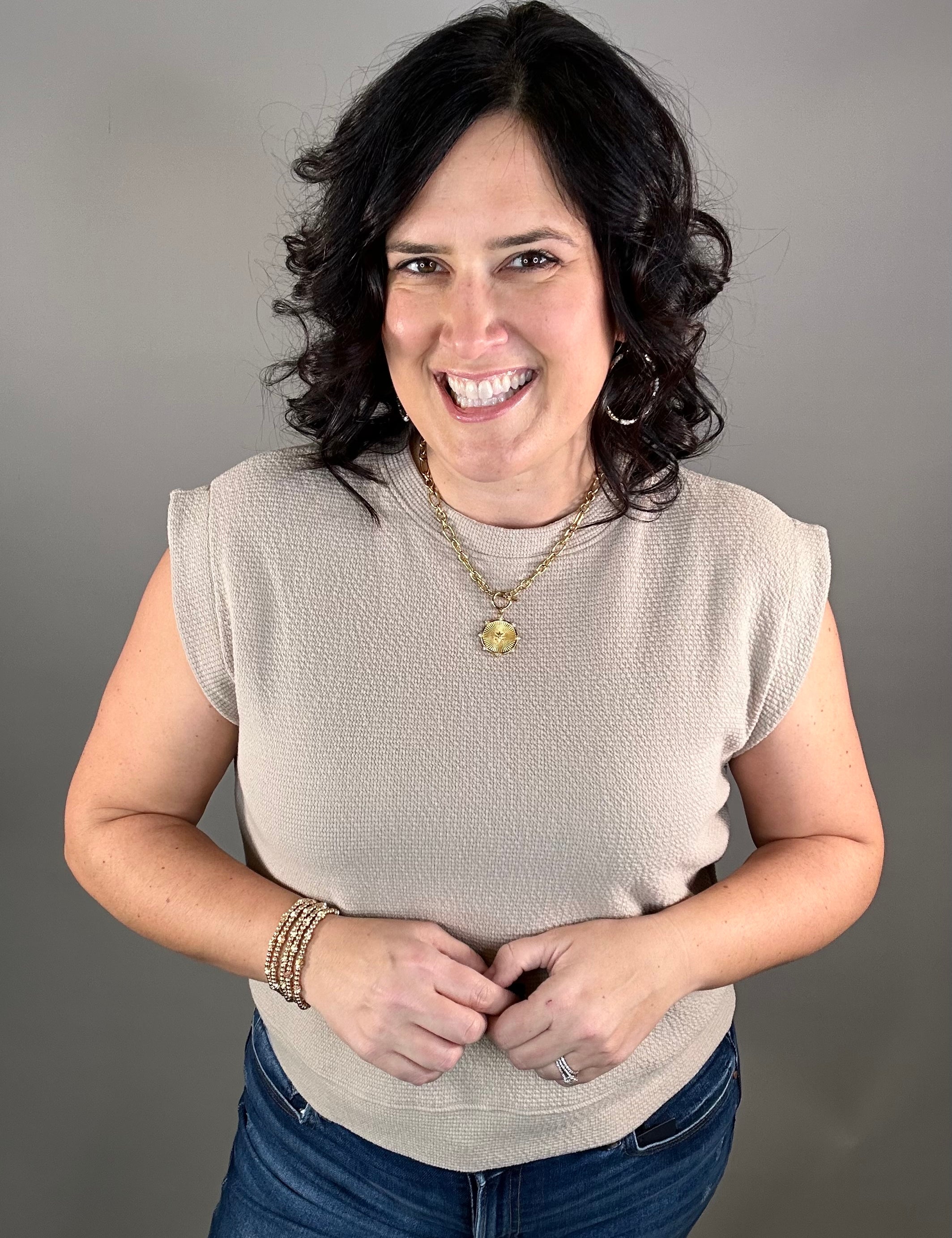 Taupe Cloudy Knit Muscle Tee Top - Tee TRES BIEN