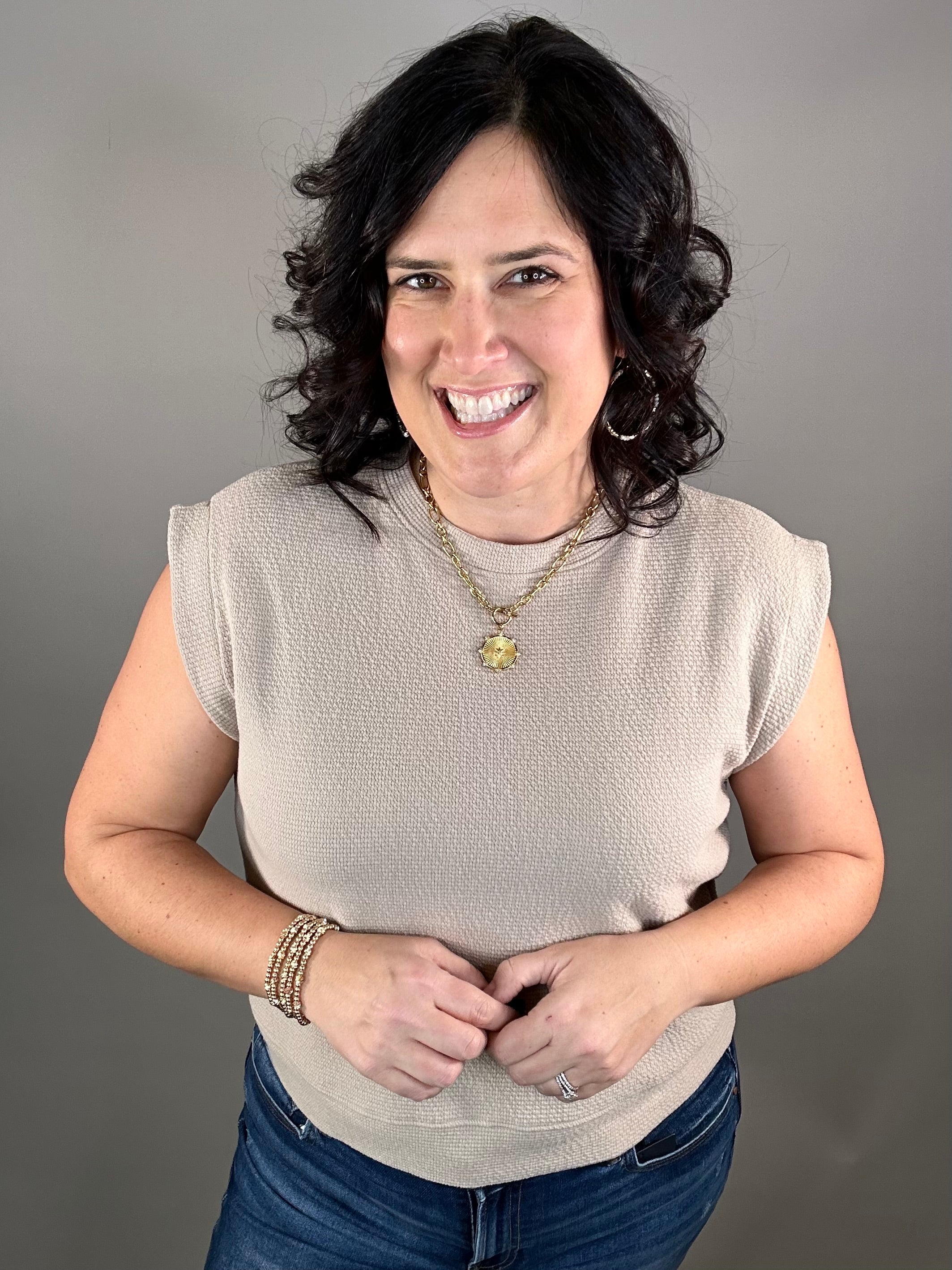 Taupe Cloudy Knit Muscle Tee Top - Tee TRES BIEN