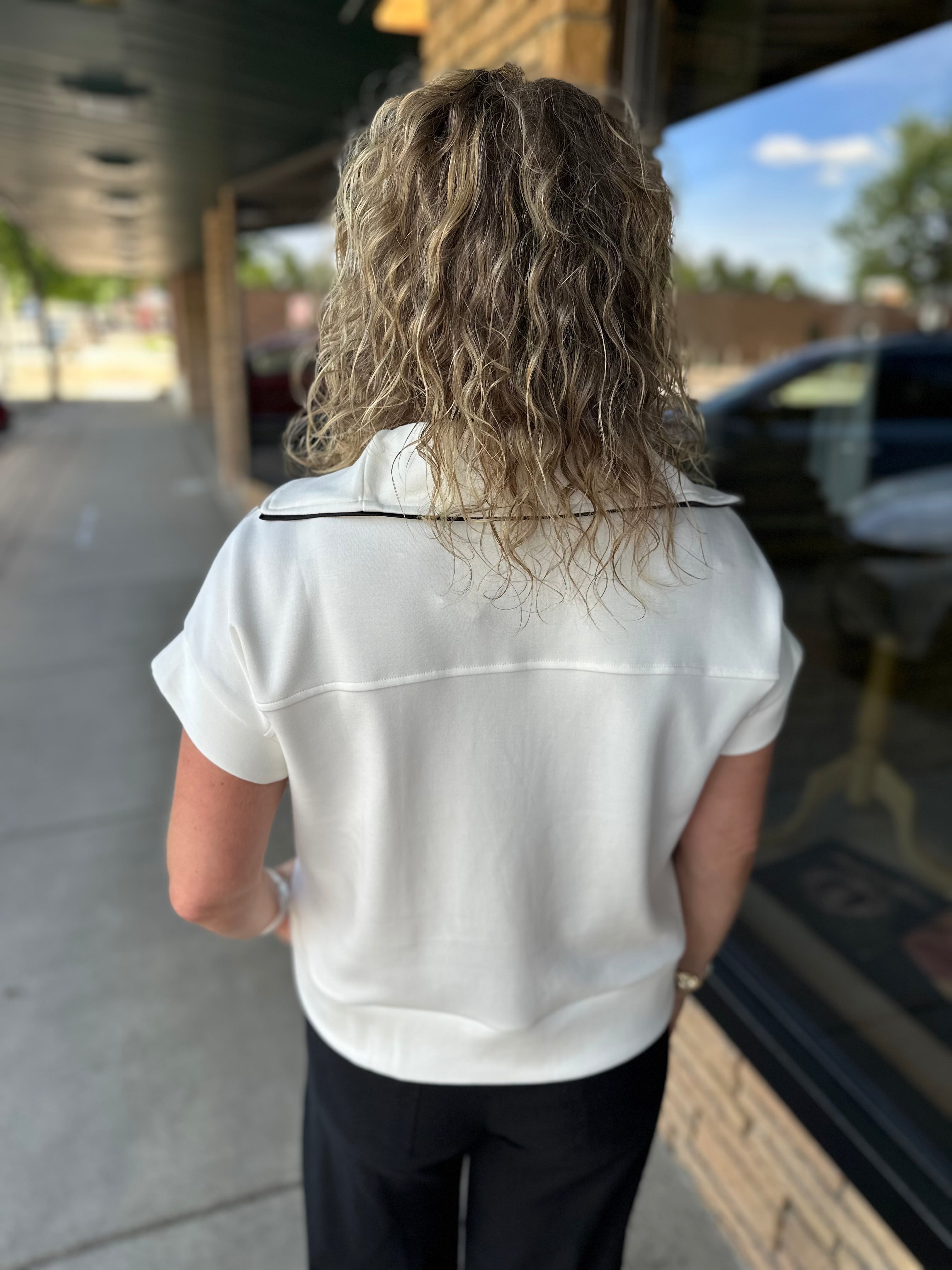 Ivory Midnight Piping Zip Top Top - Tee DOE & RAE