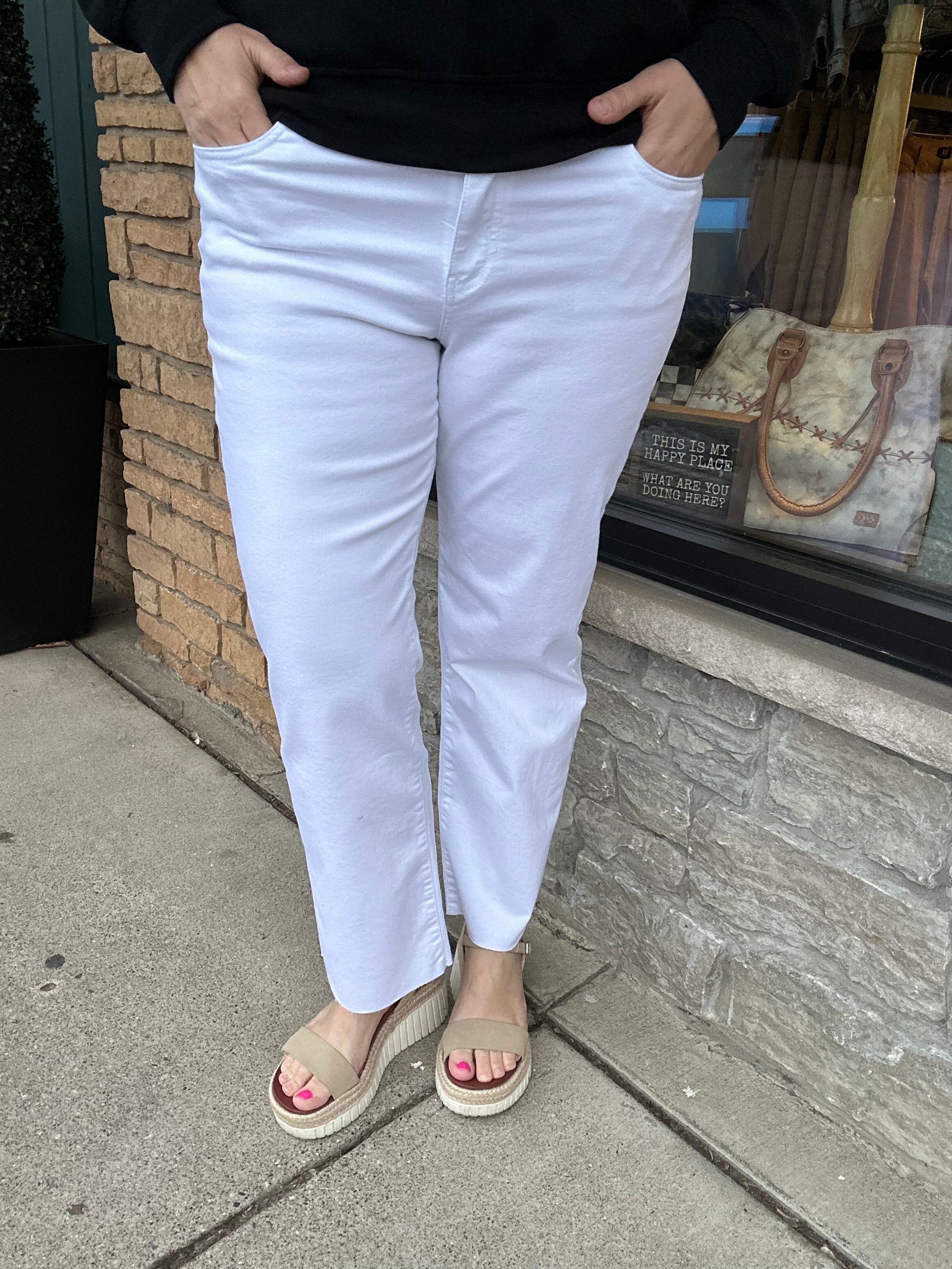 Optic White Avery Straight Jean