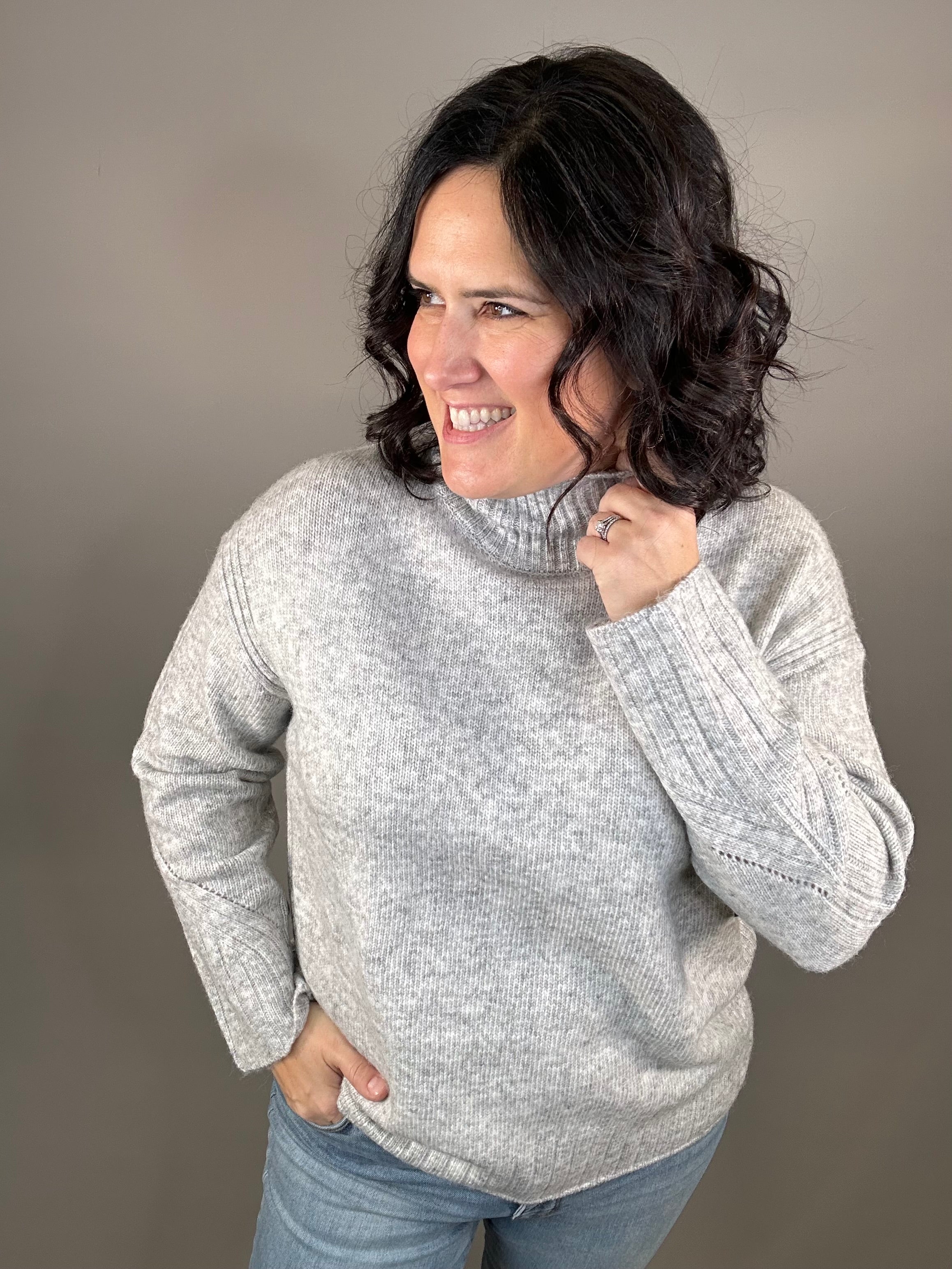 Grey Cloud Licarayen Mock Pullover Top - Sweater RD International