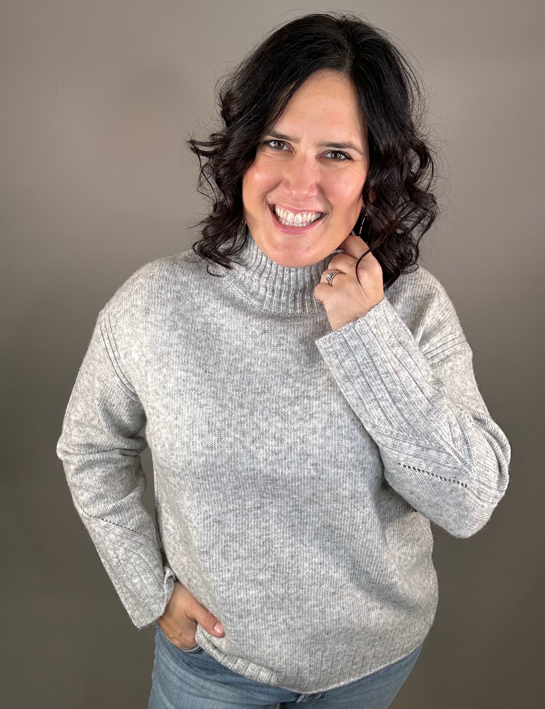 Grey Cloud Licarayen Mock Pullover Top - Sweater RD International