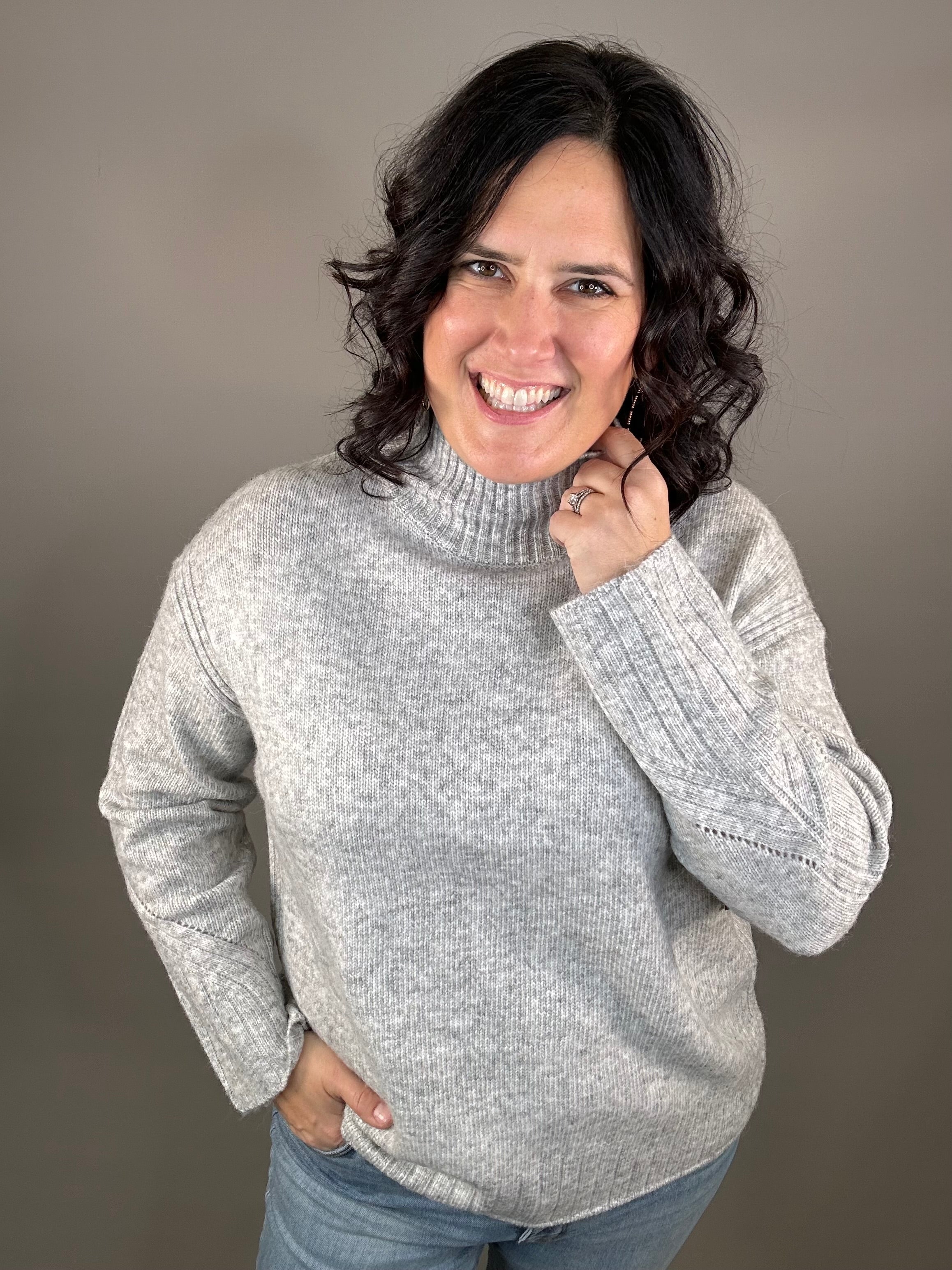 Grey Cloud Licarayen Mock Pullover Top - Sweater RD International