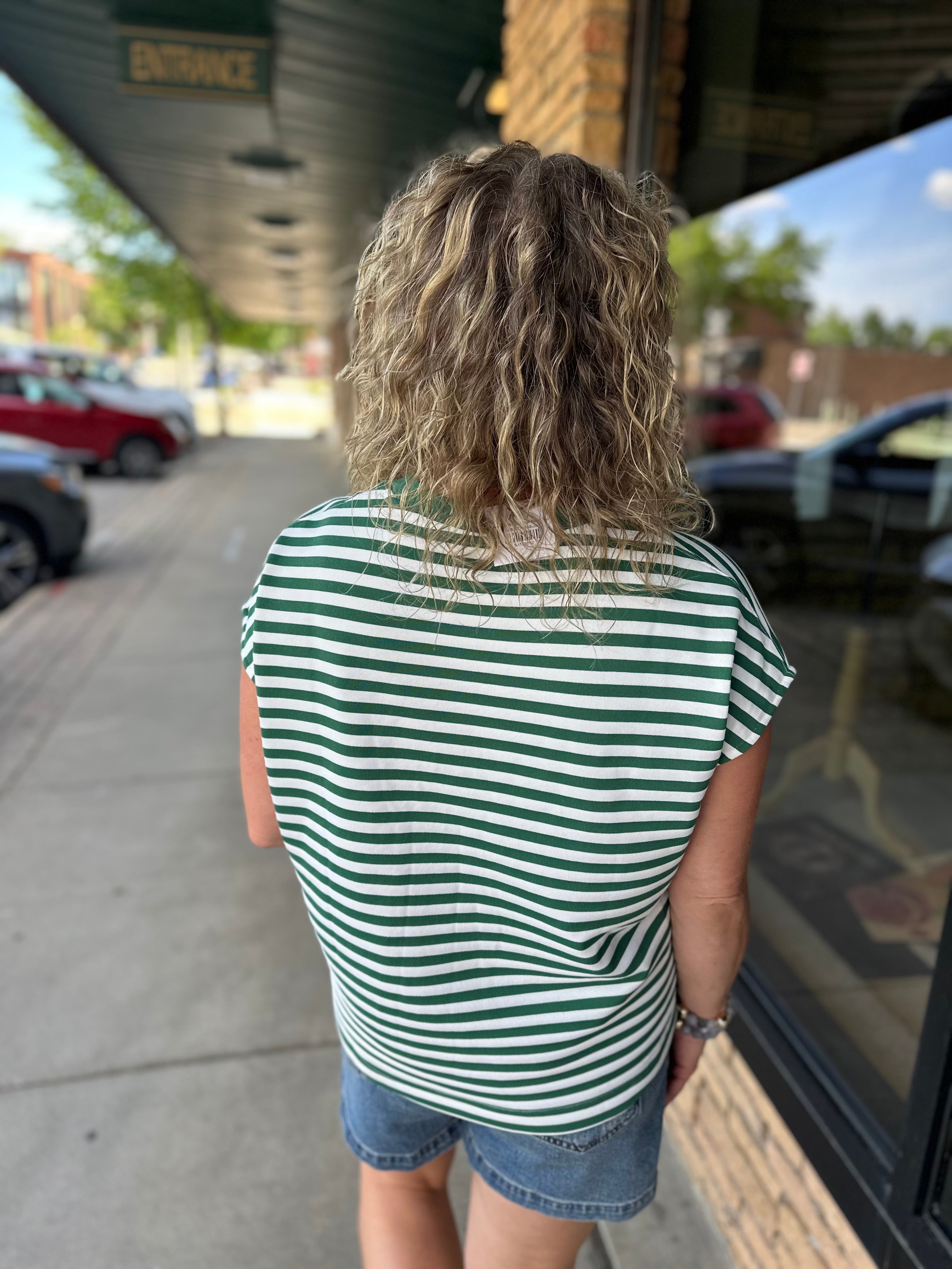 Hunter/White Crew Neck Top Top - Tee WISHLIST