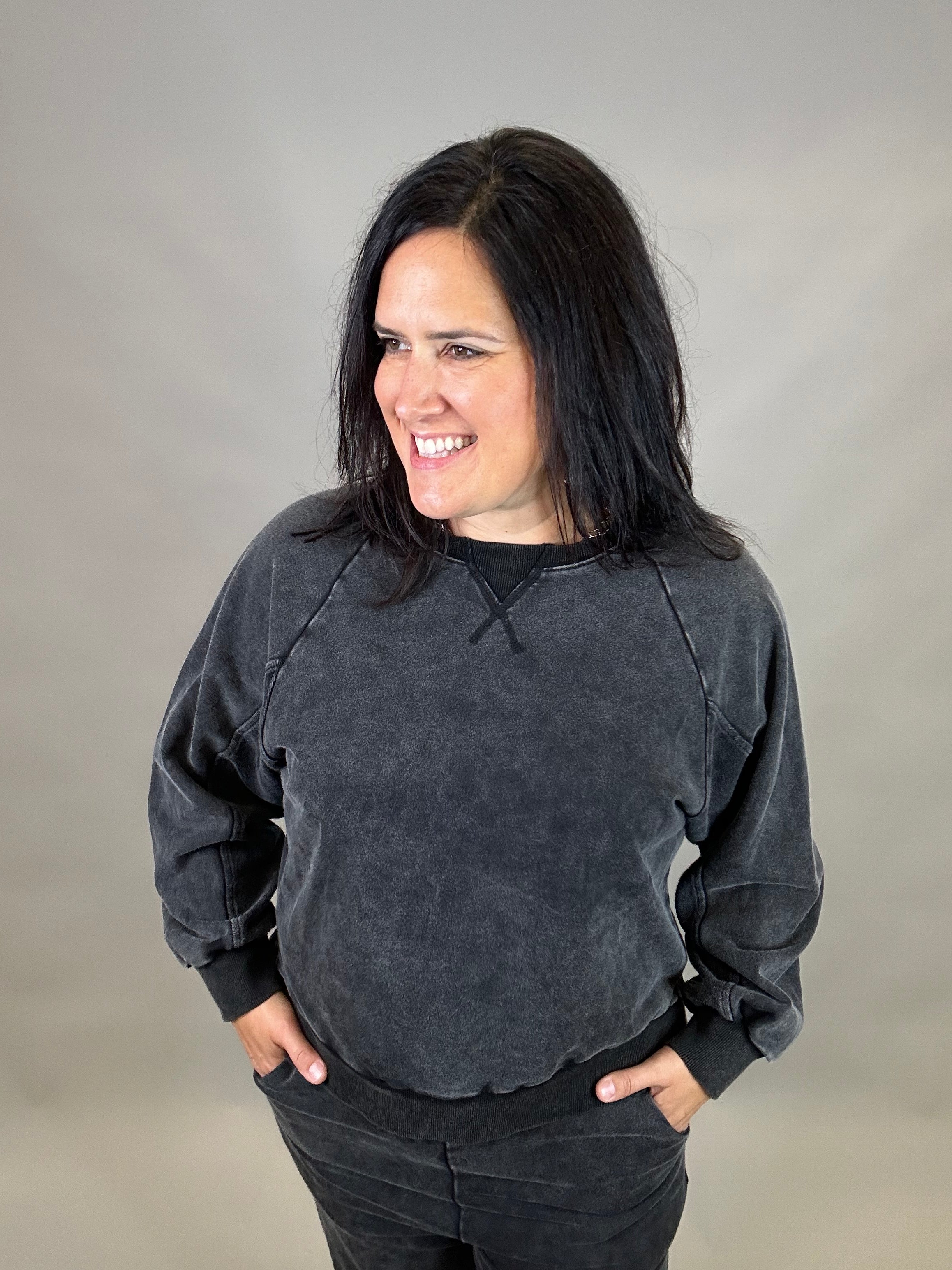 Washed Black Jogger Set Top - Sweatshirt JODIFL