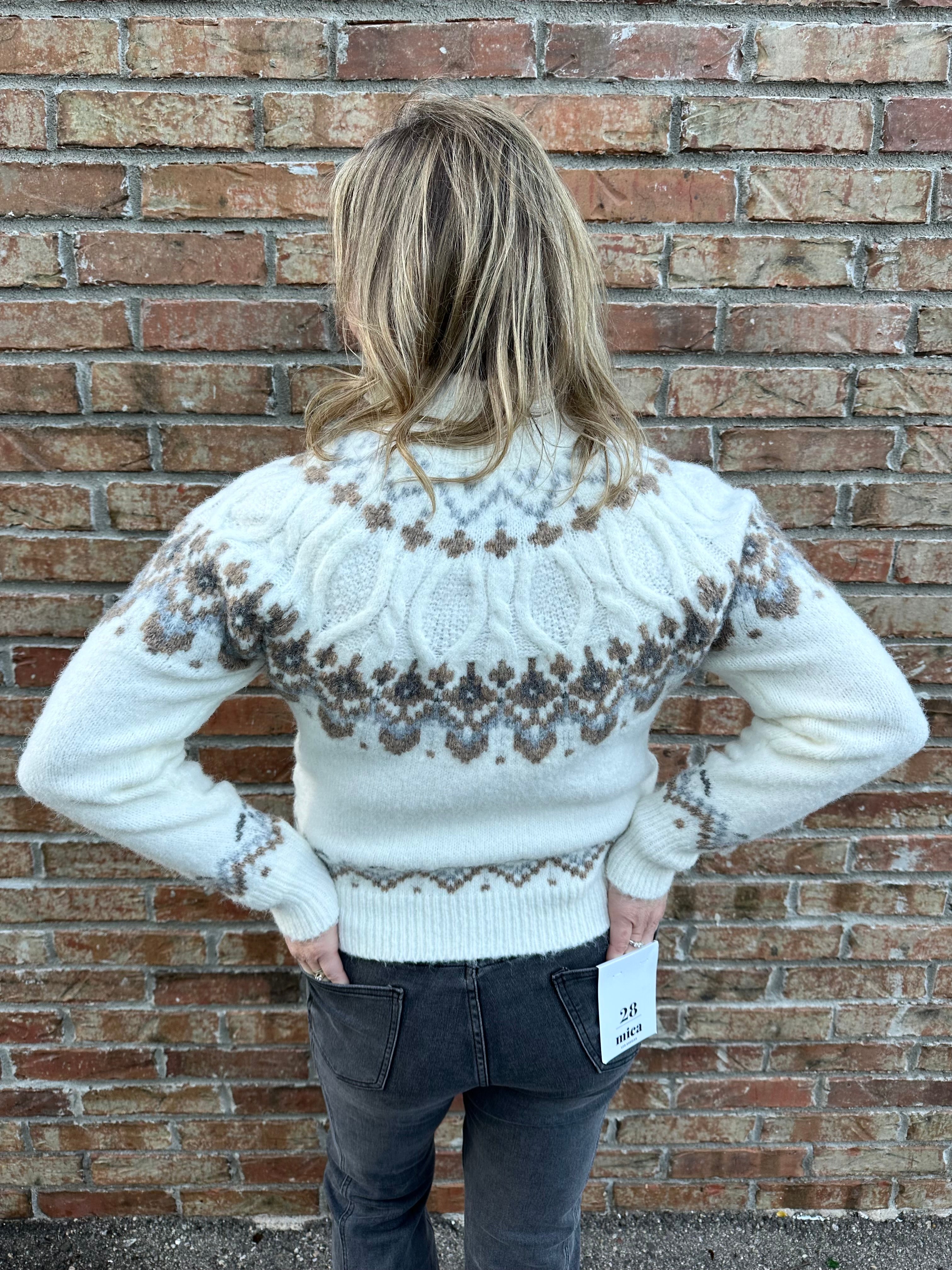 Aviendha Pullover Sweater Top - Sweater RD International