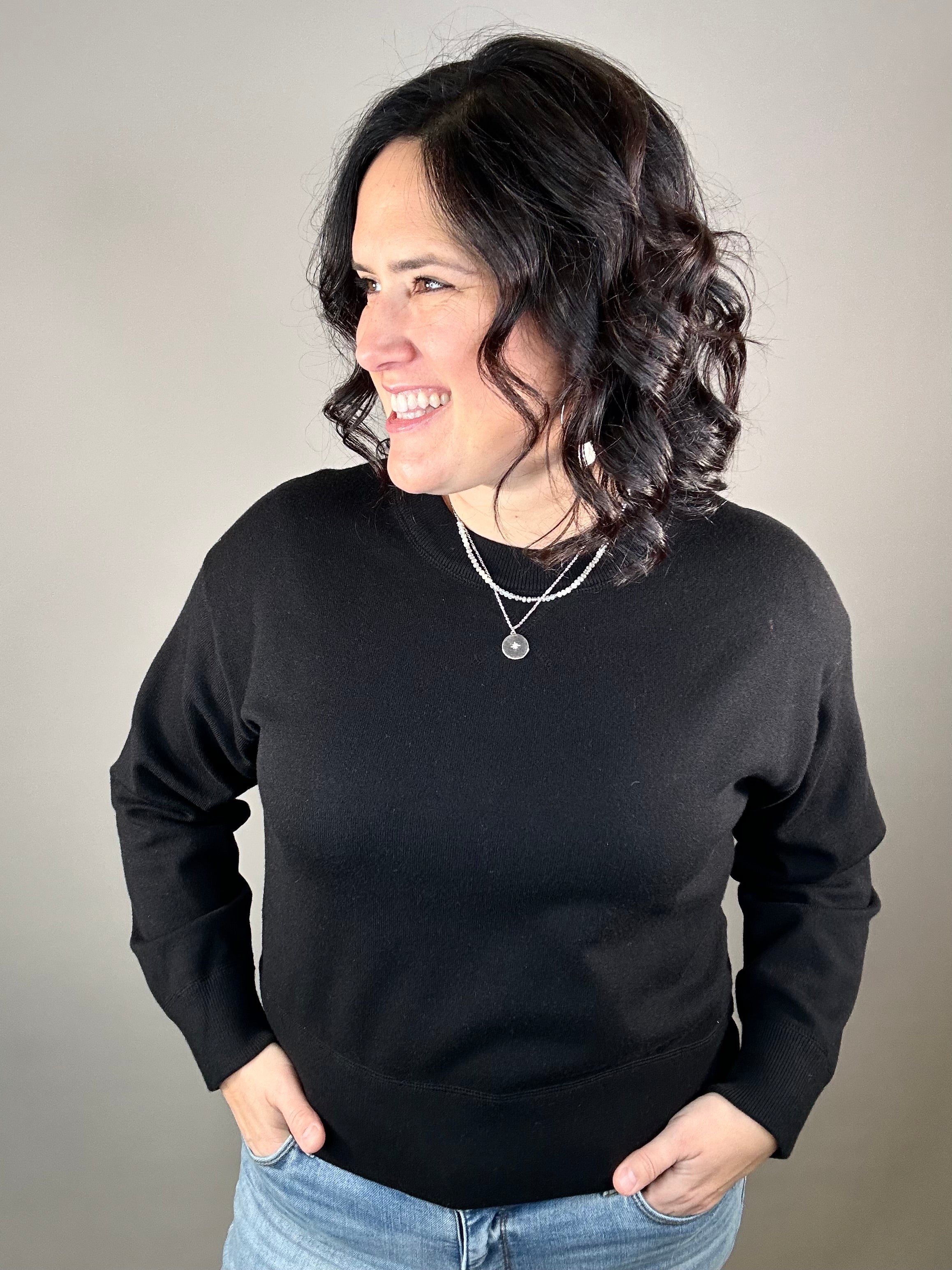 Black Hemlet Sweater Top - Sweater VELVET HEART