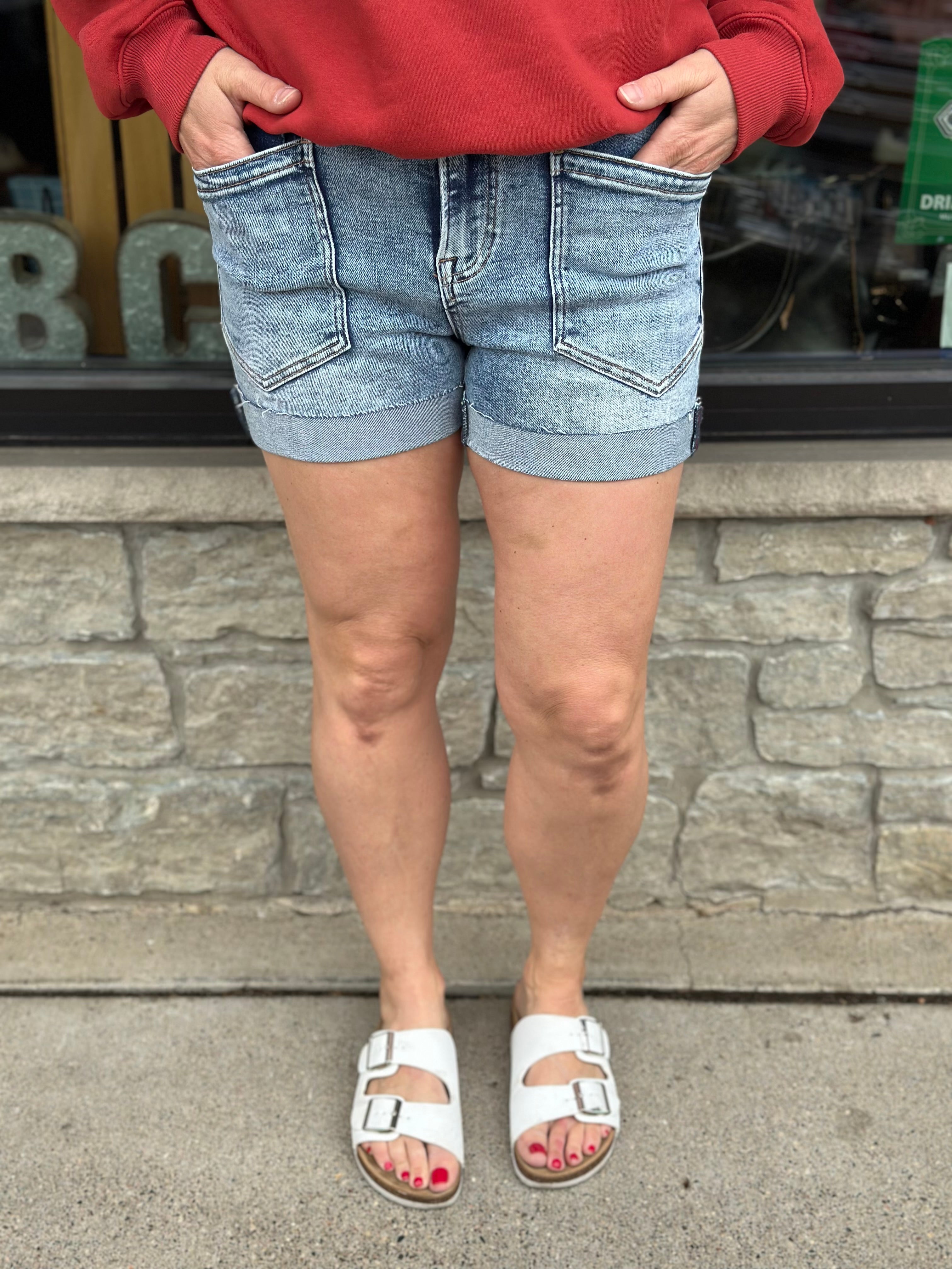 Slouchy Patch Pocket Shorts with Cuffed Hem Bottoms - Shorts RISEN