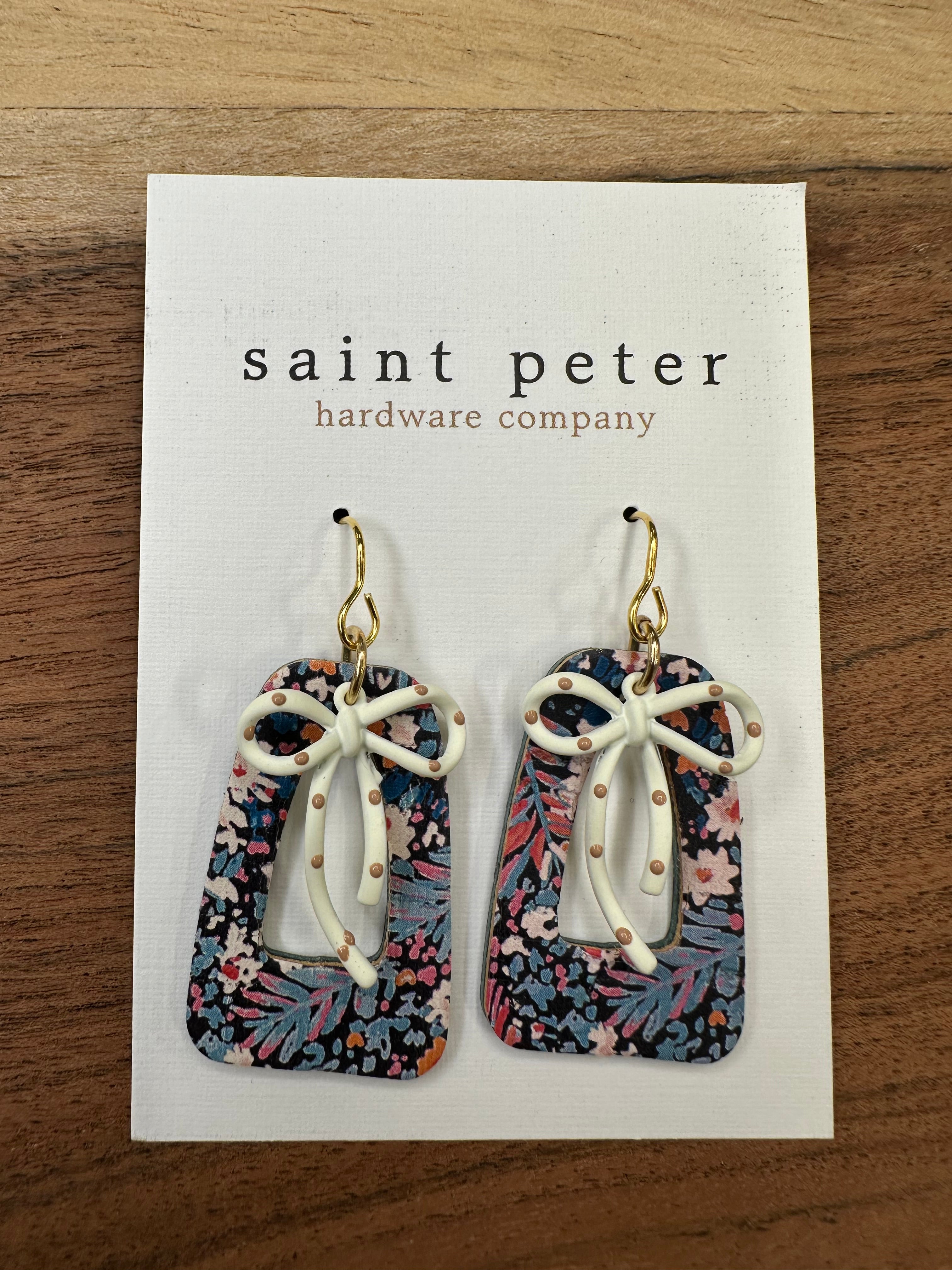 Ivory Bow/Floral Jewelry - Earrings St. Peter Hardware