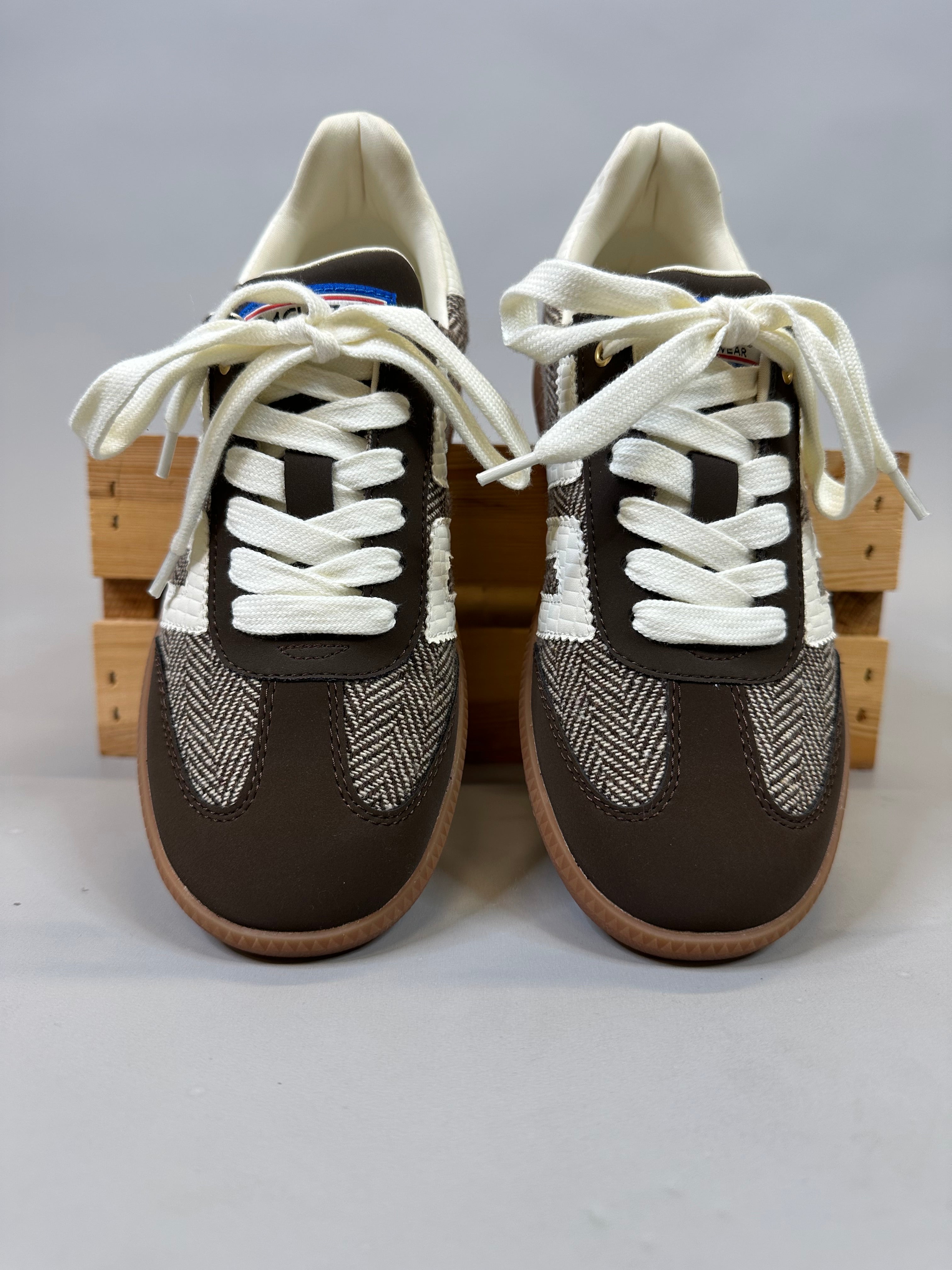 Cloud- Coffee Milk Sneaker Shoes - Sneaker Back 70