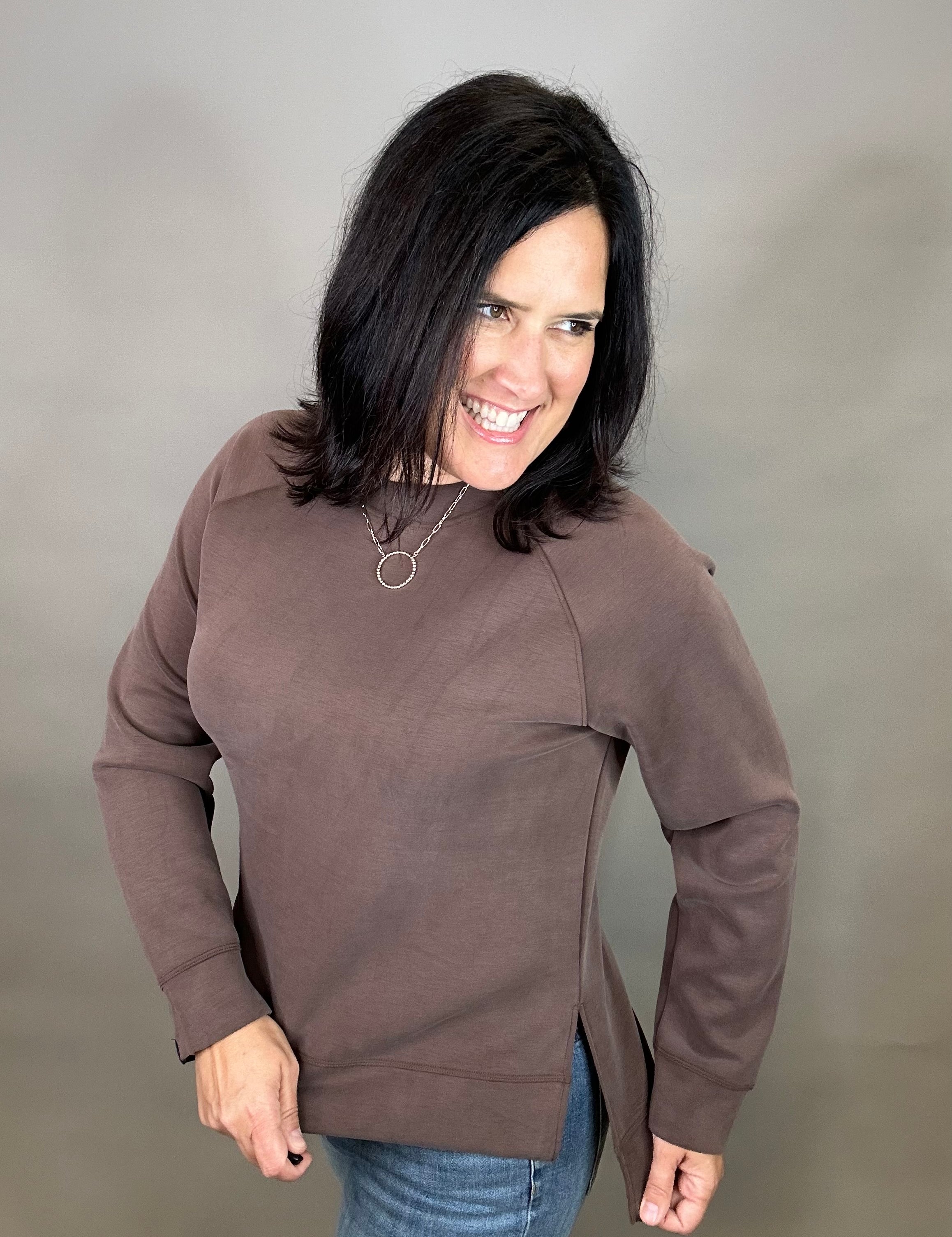Brown Comfort Zone Crew Top - Sweatshirt STORM CREEK