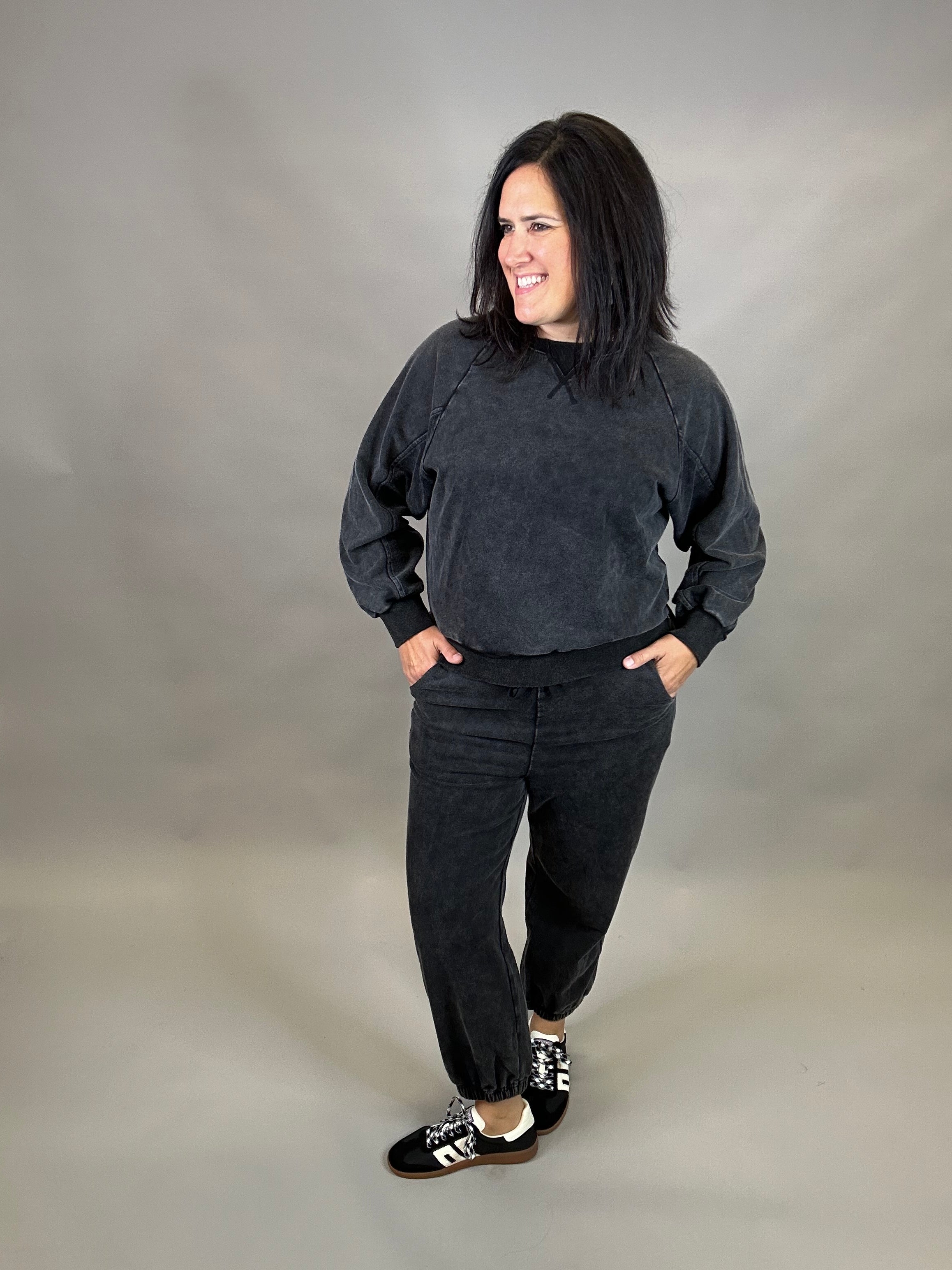 Washed Black Jogger Set Top - Sweatshirt JODIFL