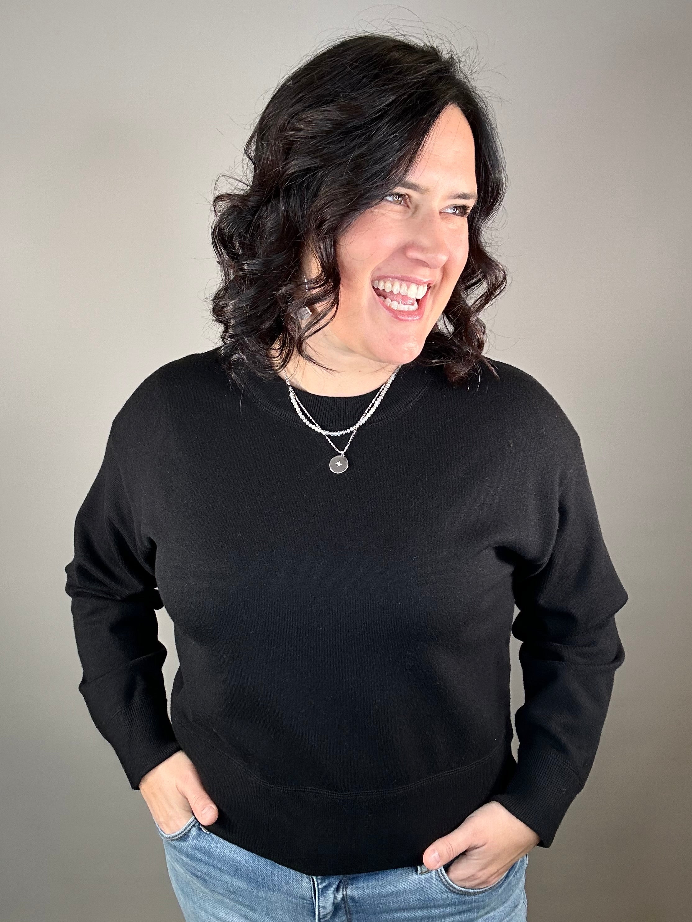 Black Hemlet Sweater Top - Sweater VELVET HEART